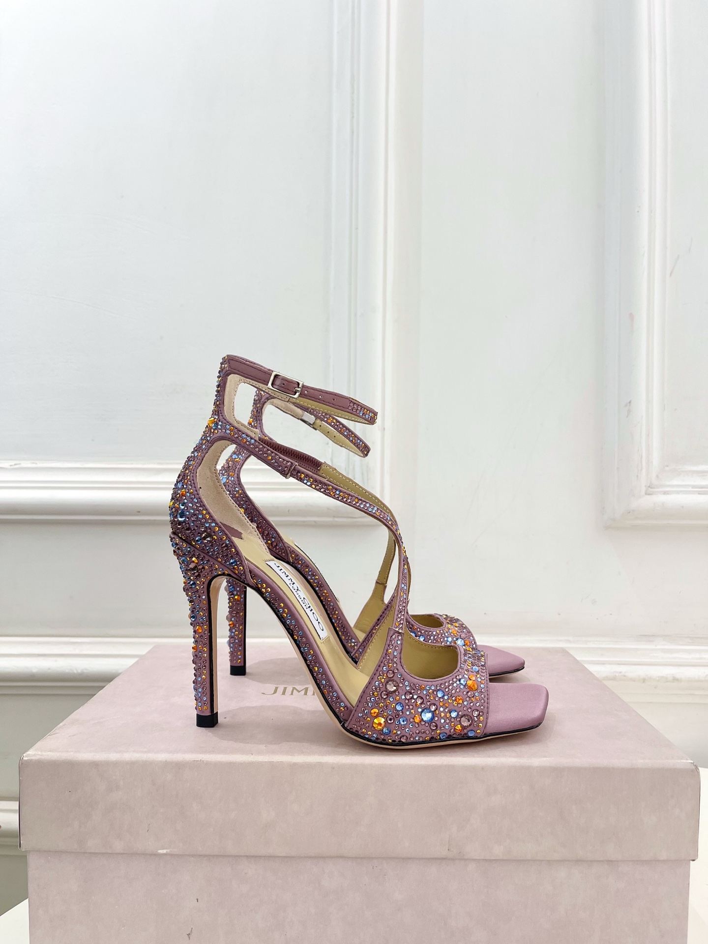 JimmyChoo 吉米周 26𝐬𝐬 ——— ✨ 2026新品 专柜最新JC水钻鱼嘴高跟凉鞋 BS名媛气质款 JimmyChoo 吉米周 26𝐬𝐬 ——— ✨ 2026新品 专柜最新JC水钻鱼嘴高跟凉鞋 BS名媛气质款