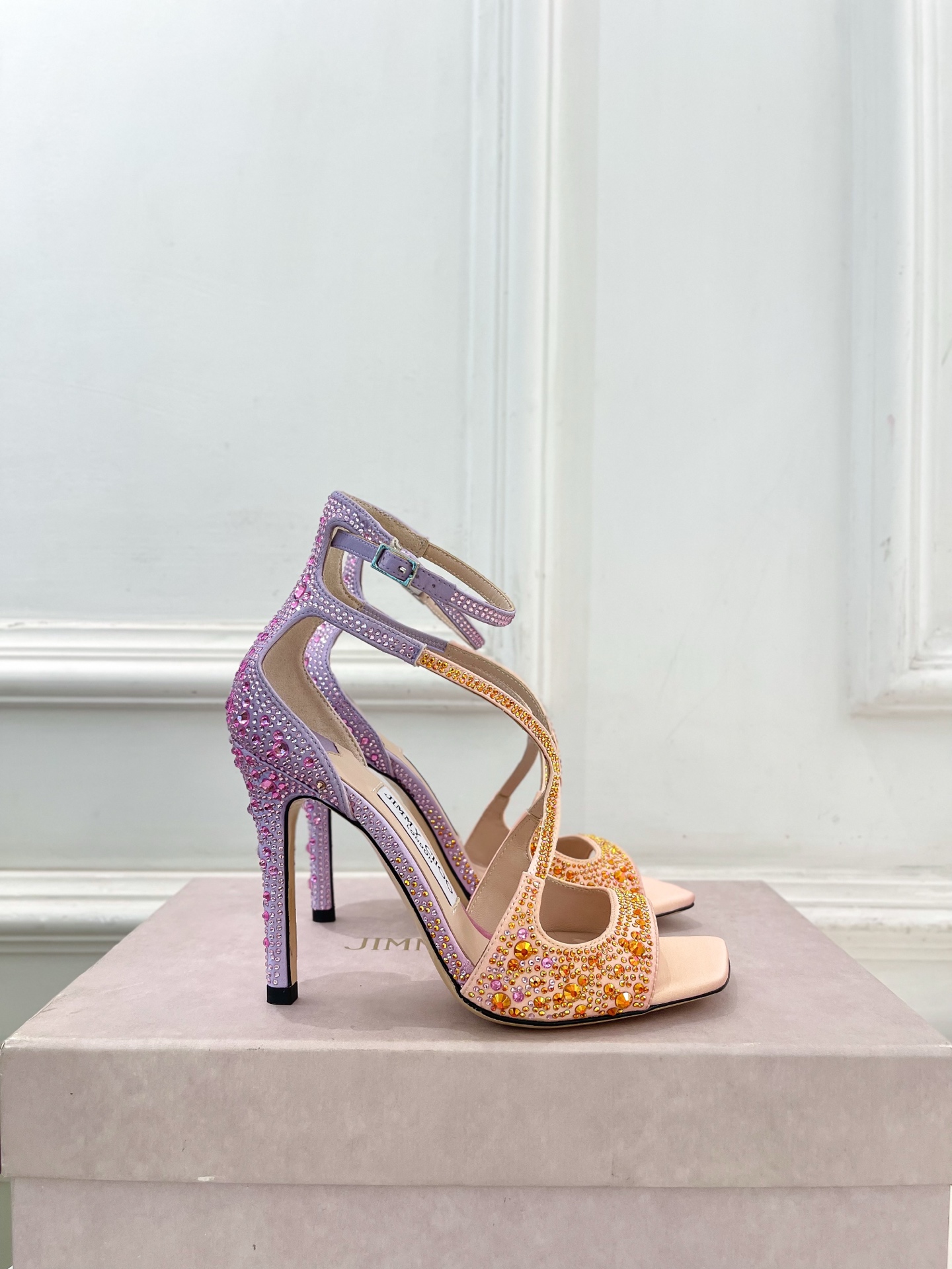 JimmyChoo 吉米周 26𝐬𝐬 ——— ✨ 2026新品 专柜最新JC水钻鱼嘴高跟凉鞋 BS名媛气质款 JimmyChoo 吉米周 26𝐬𝐬 ——— ✨ 2026新品 专柜最新JC水钻鱼嘴高跟凉鞋 BS名媛气质款