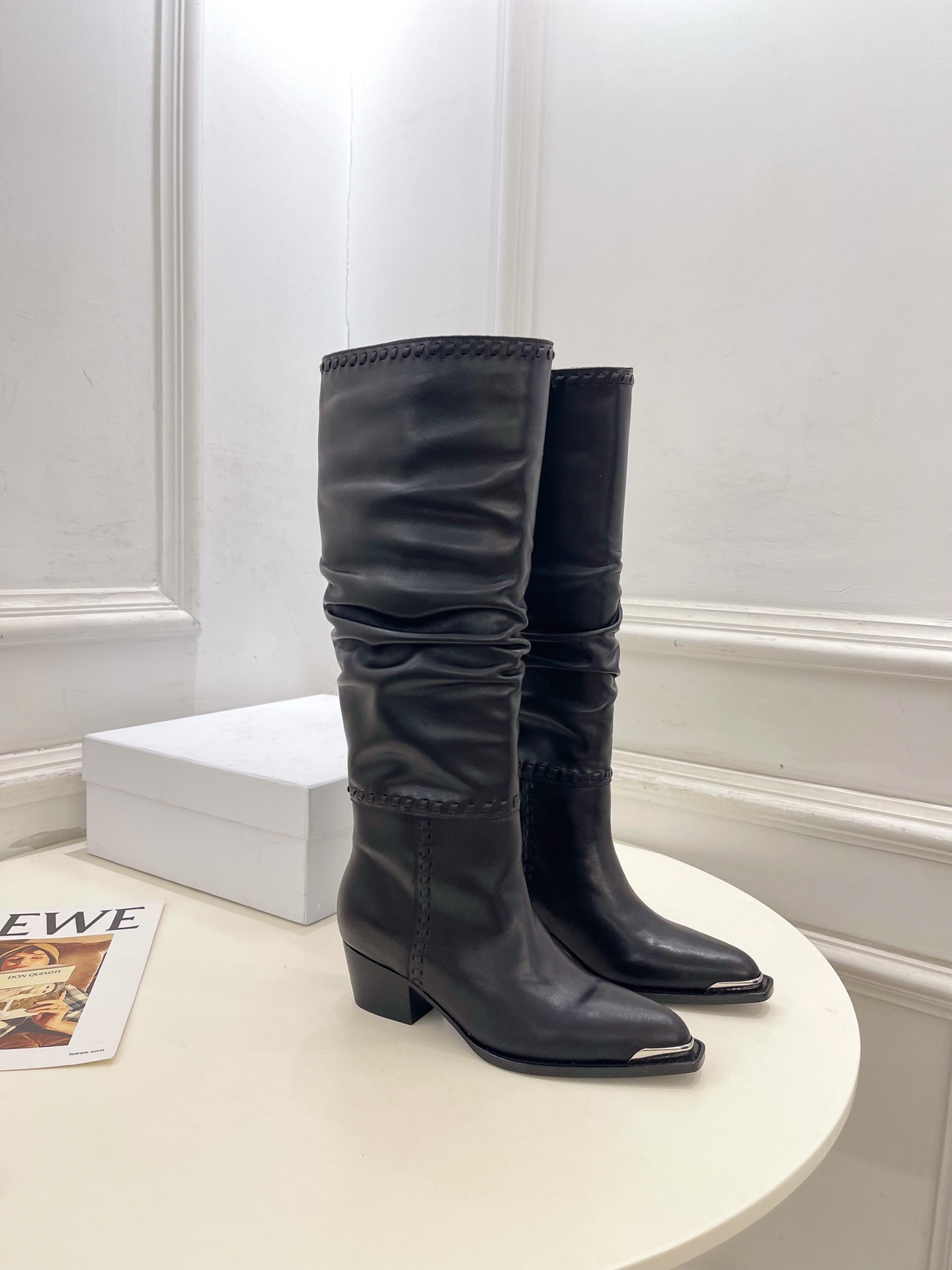 CELINE  | 赛琳  26𝐬𝐬  💛2026秋冬新品 复古金属头西部粗跟堆堆靴长靴 上新！ 🔜BS 这一季的赛琳真