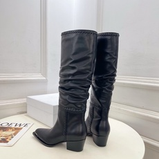 CELINE | 赛琳 26𝐬𝐬 💛2026秋冬新品 复古金属头西部粗跟堆堆靴长靴 上新! 🔜BS 这一季的赛琳真 CELINE | 赛琳 26𝐬𝐬 💛2026秋冬新品 复古金属头西部粗跟堆堆靴长靴 上新! 🔜BS 这一季的赛琳真