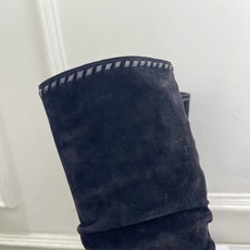CELINE | 赛琳 26𝐬𝐬 💛2026秋冬新品 复古金属头西部粗跟堆堆靴长靴 上新! 🔜BS 这一季的赛琳真 CELINE | 赛琳 26𝐬𝐬 💛2026秋冬新品 复古金属头西部粗跟堆堆靴长靴 上新! 🔜BS 这一季的赛琳真