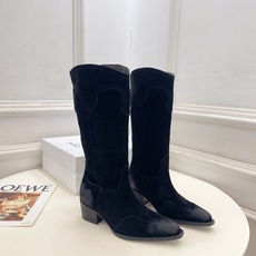 CELINE | 赛琳 26𝐬𝐬 💛2026秋冬新品 复古做旧西部粗跟长靴 上新! 🔜BS 这一季的赛琳真的是开了 CELINE | 赛琳 26𝐬𝐬 💛2026秋冬新品 复古做旧西部粗跟长靴 上新! 🔜BS 这一季的赛琳真的是开了
