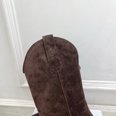 CELINE | 赛琳 26𝐬𝐬 💛2026秋冬新品 复古西部刺绣粗跟短靴 上新! 🔜BS 这一季的赛琳真的是开了 CELINE | 赛琳 26𝐬𝐬 💛2026秋冬新品 复古西部刺绣粗跟短靴 上新! 🔜BS 这一季的赛琳真的是开了
