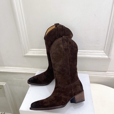 CELINE | 赛琳 26𝐬𝐬 💛2026秋冬新品 复古西部刺绣粗跟短靴 上新! 🔜BS 这一季的赛琳真的是开了 CELINE | 赛琳 26𝐬𝐬 💛2026秋冬新品 复古西部刺绣粗跟短靴 上新! 🔜BS 这一季的赛琳真的是开了