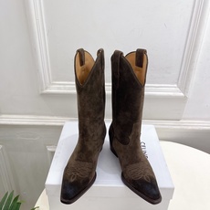 CELINE | 赛琳 26𝐬𝐬 💛2026秋冬新品 复古西部刺绣粗跟短靴 上新! 🔜BS 这一季的赛琳真的是开了 CELINE | 赛琳 26𝐬𝐬 💛2026秋冬新品 复古西部刺绣粗跟短靴 上新! 🔜BS 这一季的赛琳真的是开了