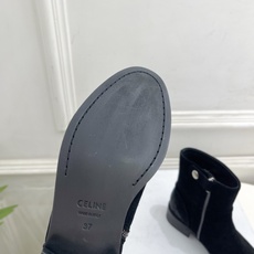 CELINE | 赛琳 26𝐬𝐬 💛2026秋冬新品 凯旋门复古西部粗跟侧拉链短靴 上新! 🔜BS 这一季的赛琳真 CELINE | 赛琳 26𝐬𝐬 💛2026秋冬新品 凯旋门复古西部粗跟侧拉链短靴 上新! 🔜BS 这一季的赛琳真