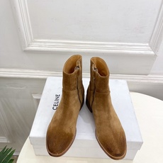 CELINE | 赛琳 26𝐬𝐬 💛2026秋冬新品 凯旋门复古西部粗跟侧拉链短靴 上新! 🔜BS 这一季的赛琳真 CELINE | 赛琳 26𝐬𝐬 💛2026秋冬新品 凯旋门复古西部粗跟侧拉链短靴 上新! 🔜BS 这一季的赛琳真