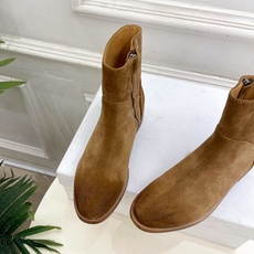 CELINE | 赛琳 26𝐬𝐬 💛2026秋冬新品 凯旋门复古西部粗跟侧拉链短靴 上新! 🔜BS 这一季的赛琳真 CELINE | 赛琳 26𝐬𝐬 💛2026秋冬新品 凯旋门复古西部粗跟侧拉链短靴 上新! 🔜BS 这一季的赛琳真