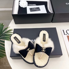 𝐂𝐇𝐀𝐍𝐄𝐋 | 小香 26𝐬𝐬 🦋2026 新品专柜经典走秀款 小香双C蝴蝶结夹脚平底毛毛拖 系列上新〰 🍬 B 𝐂𝐇𝐀𝐍𝐄𝐋 | 小香 26𝐬𝐬 🦋2026 新品专柜经典走秀款 小香双C蝴蝶结夹脚平底毛毛拖 系列上新〰 🍬 B