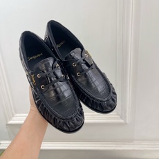 SAIN*LAURENT 圣罗兰 26𝐬𝐬 ☘️2026秋冬新品YSL褶皱情侣款乐福鞋 小皮鞋上新☑️ ————— SAIN*LAURENT 圣罗兰 26𝐬𝐬 ☘️2026秋冬新品YSL褶皱情侣款乐福鞋 小皮鞋上新☑️ —————