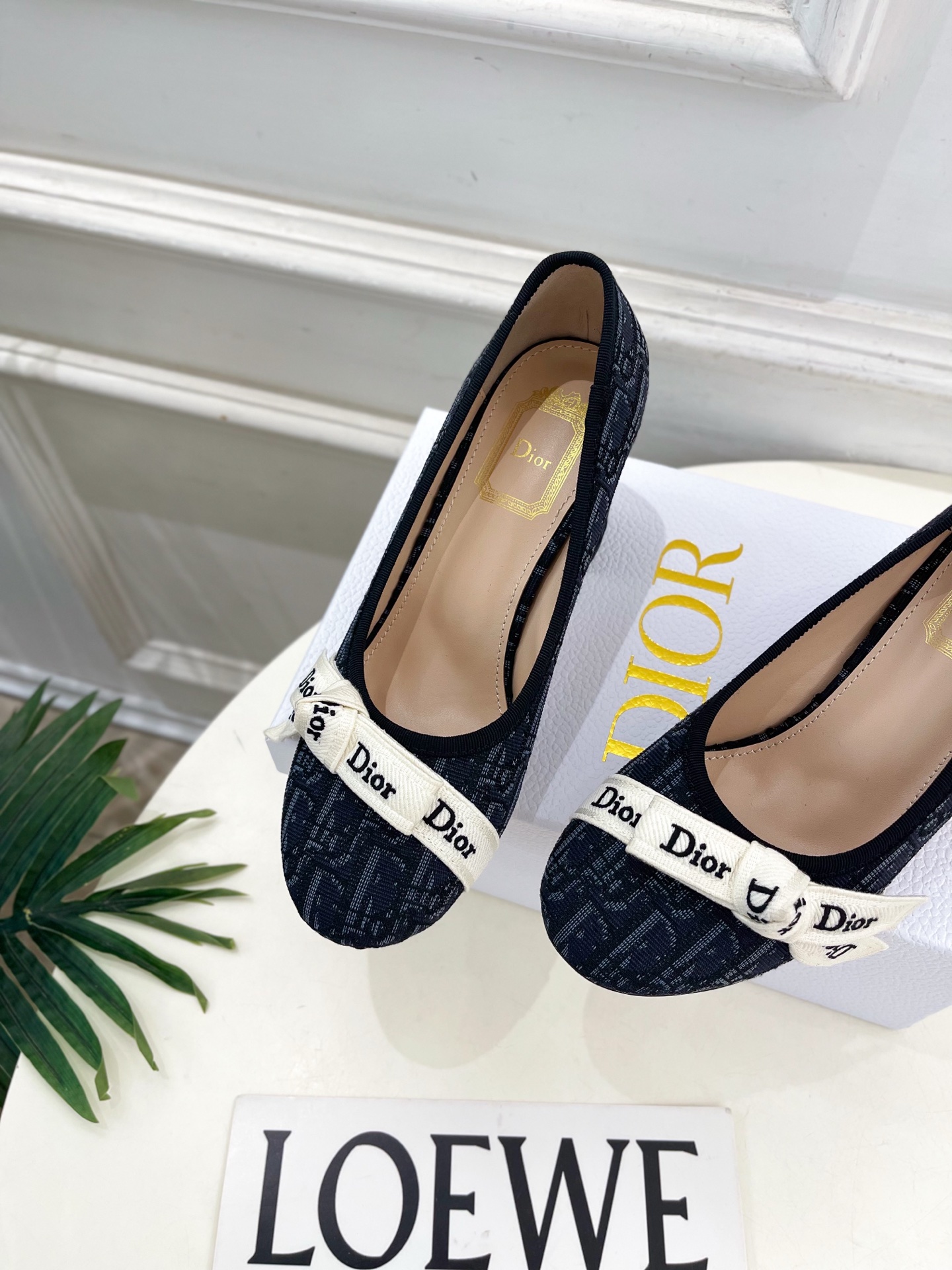 Dior | 迪奥 26𝐬𝐬 🧡💚2026秋冬新品 顶级版本⚠️ 专柜主打新款 J'Adior 字母饰带蝴蝶结高跟 Dior | 迪奥 26𝐬𝐬 🧡💚2026秋冬新品 顶级版本⚠️ 专柜主打新款 J'Adior 字母饰带蝴蝶结高跟