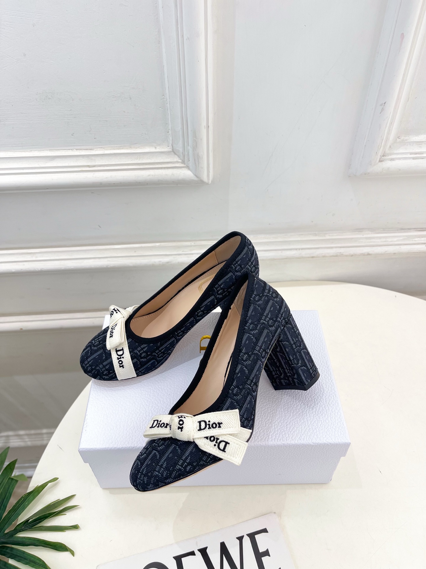Dior | 迪奥 26𝐬𝐬 🧡💚2026秋冬新品 顶级版本⚠️ 专柜主打新款 J'Adior 字母饰带蝴蝶结高跟 Dior | 迪奥 26𝐬𝐬 🧡💚2026秋冬新品 顶级版本⚠️ 专柜主打新款 J'Adior 字母饰带蝴蝶结高跟