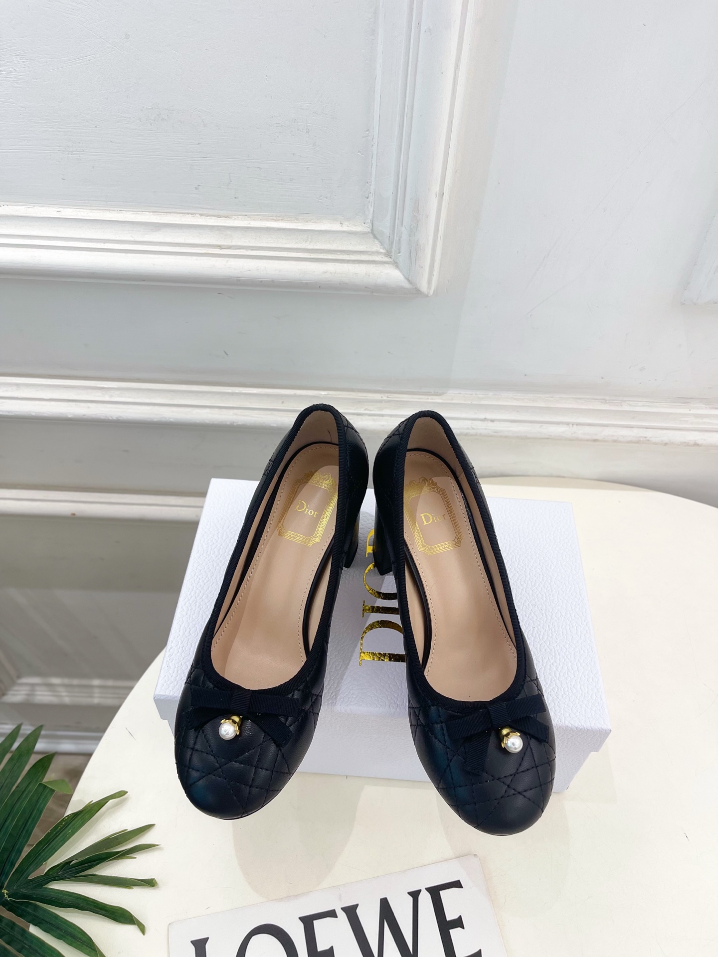 Dior | 迪奥 26𝐬𝐬 🧡💚2026秋冬新品 顶级版本⚠️ 专柜主打新款 J'Adio藤格纹蝴蝶结珍珠高跟单 Dior | 迪奥 26𝐬𝐬 🧡💚2026秋冬新品 顶级版本⚠️ 专柜主打新款 J'Adio藤格纹蝴蝶结珍珠高跟单