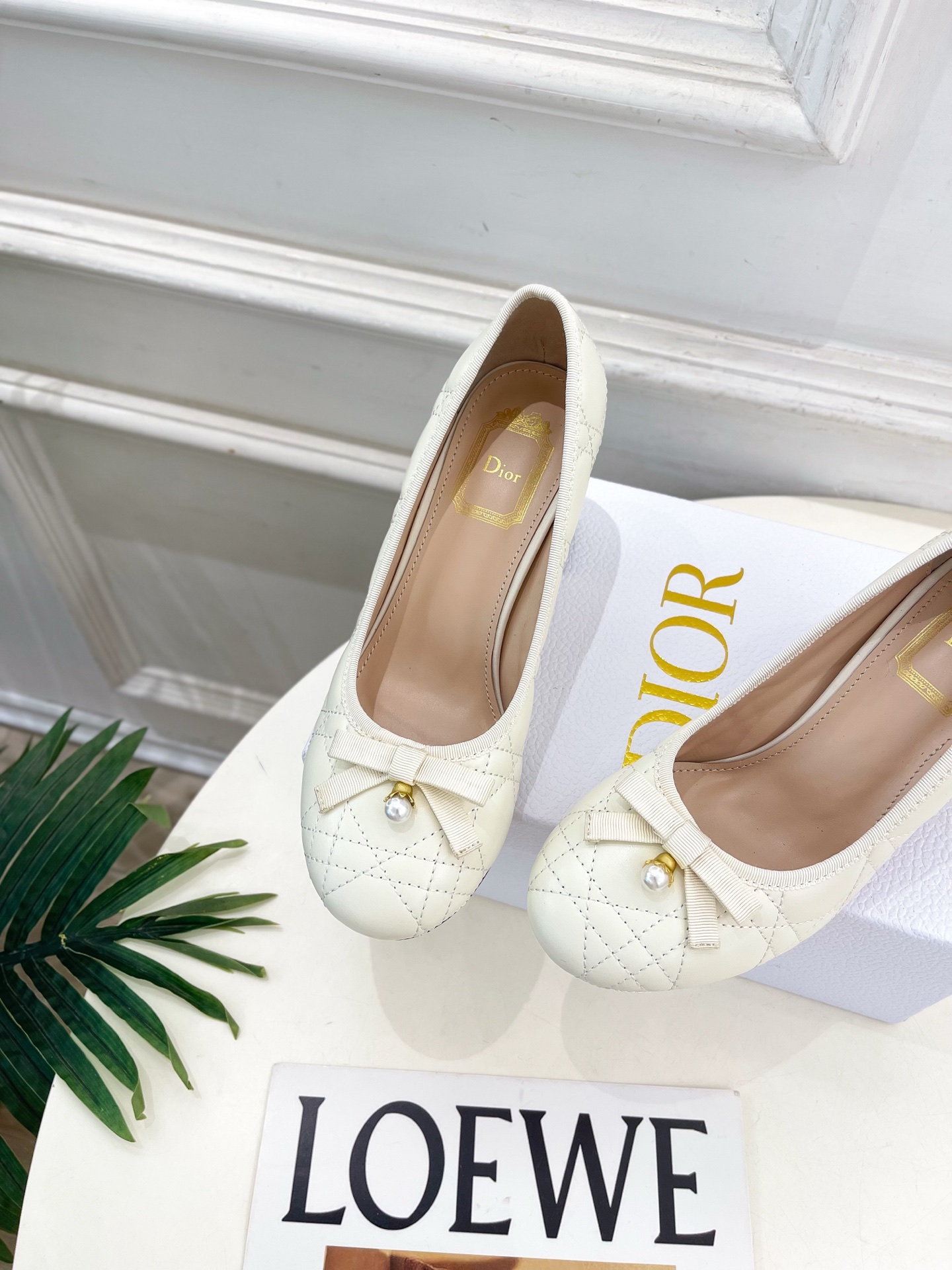 Dior |  迪奥  26𝐬𝐬  🧡💚2026秋冬新品 顶级版本⚠️ 专柜主打新款 J'Adio藤格纹蝴蝶结珍珠高跟单