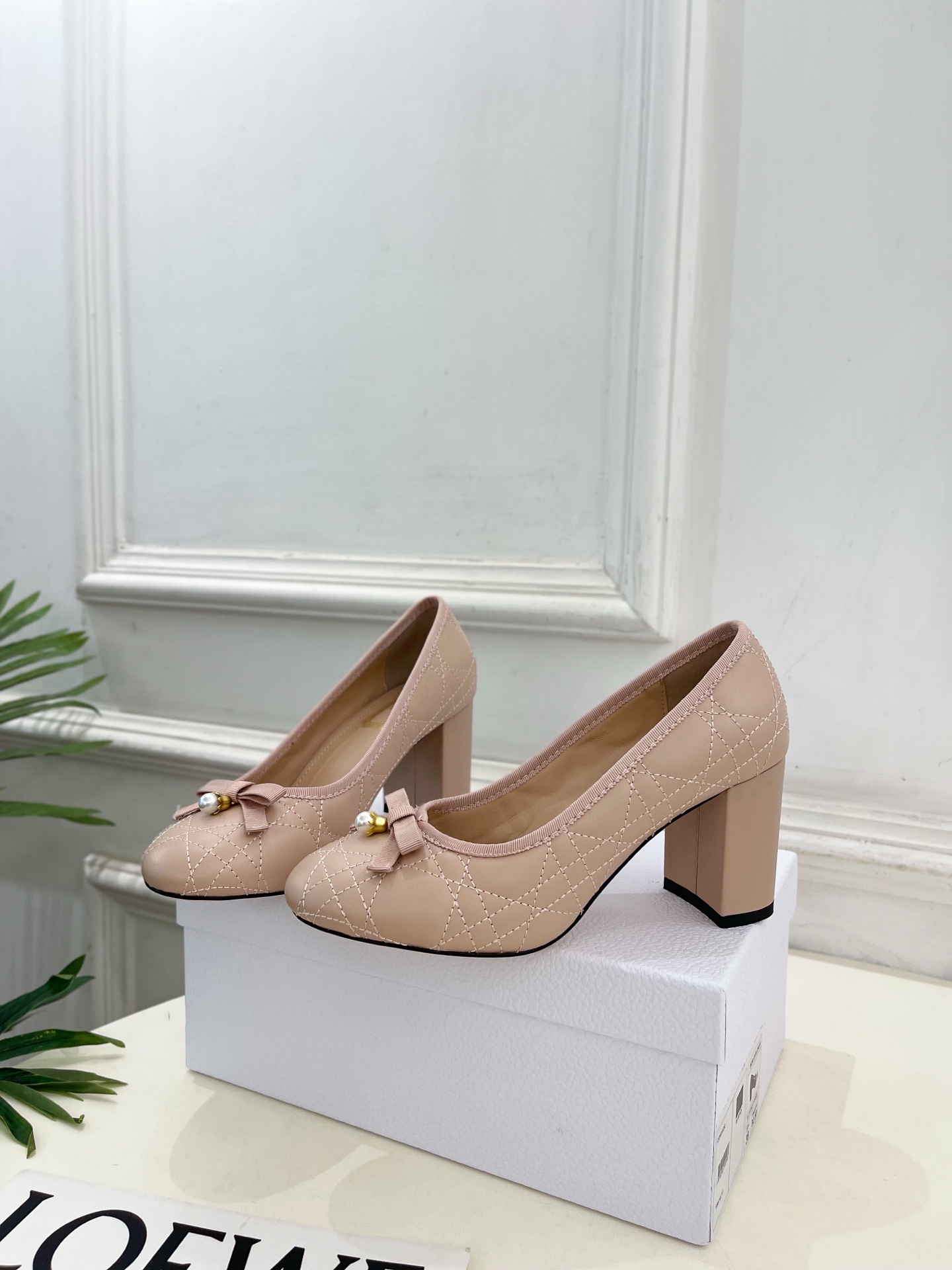 Dior | 迪奥 26𝐬𝐬 🧡💚2026秋冬新品 顶级版本⚠️ 专柜主打新款 J'Adio藤格纹蝴蝶结珍珠高跟单 Dior | 迪奥 26𝐬𝐬 🧡💚2026秋冬新品 顶级版本⚠️ 专柜主打新款 J'Adio藤格纹蝴蝶结珍珠高跟单