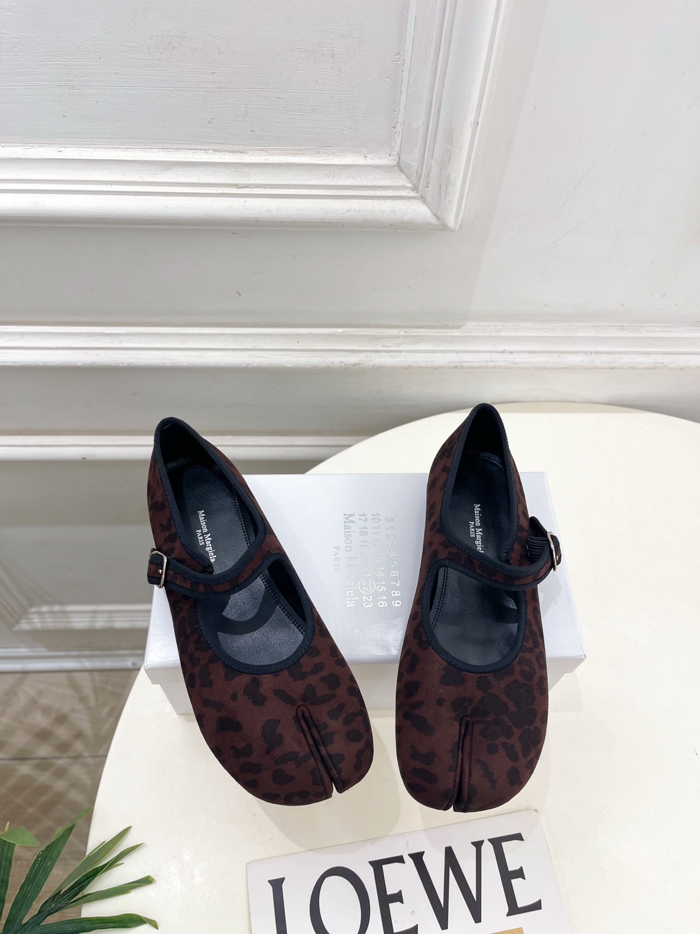 Maison Margiela· 马吉拉26𝐬𝐬 2026秋冬新品 MM6复古分趾玛丽珍芭蕾鞋———————— MM6 Maison Margiela· 马吉拉26𝐬𝐬 2026秋冬新品 MM6复古分趾玛丽珍芭蕾鞋———————— MM6