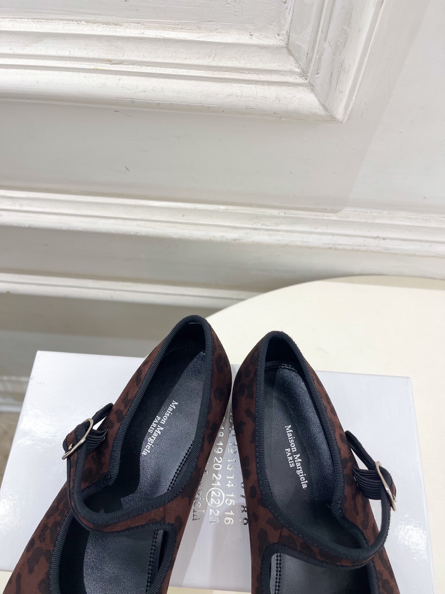 Maison Margiela· 马吉拉26𝐬𝐬 2026秋冬新品 MM6复古分趾玛丽珍芭蕾鞋———————— MM6 Maison Margiela· 马吉拉26𝐬𝐬 2026秋冬新品 MM6复古分趾玛丽珍芭蕾鞋———————— MM6