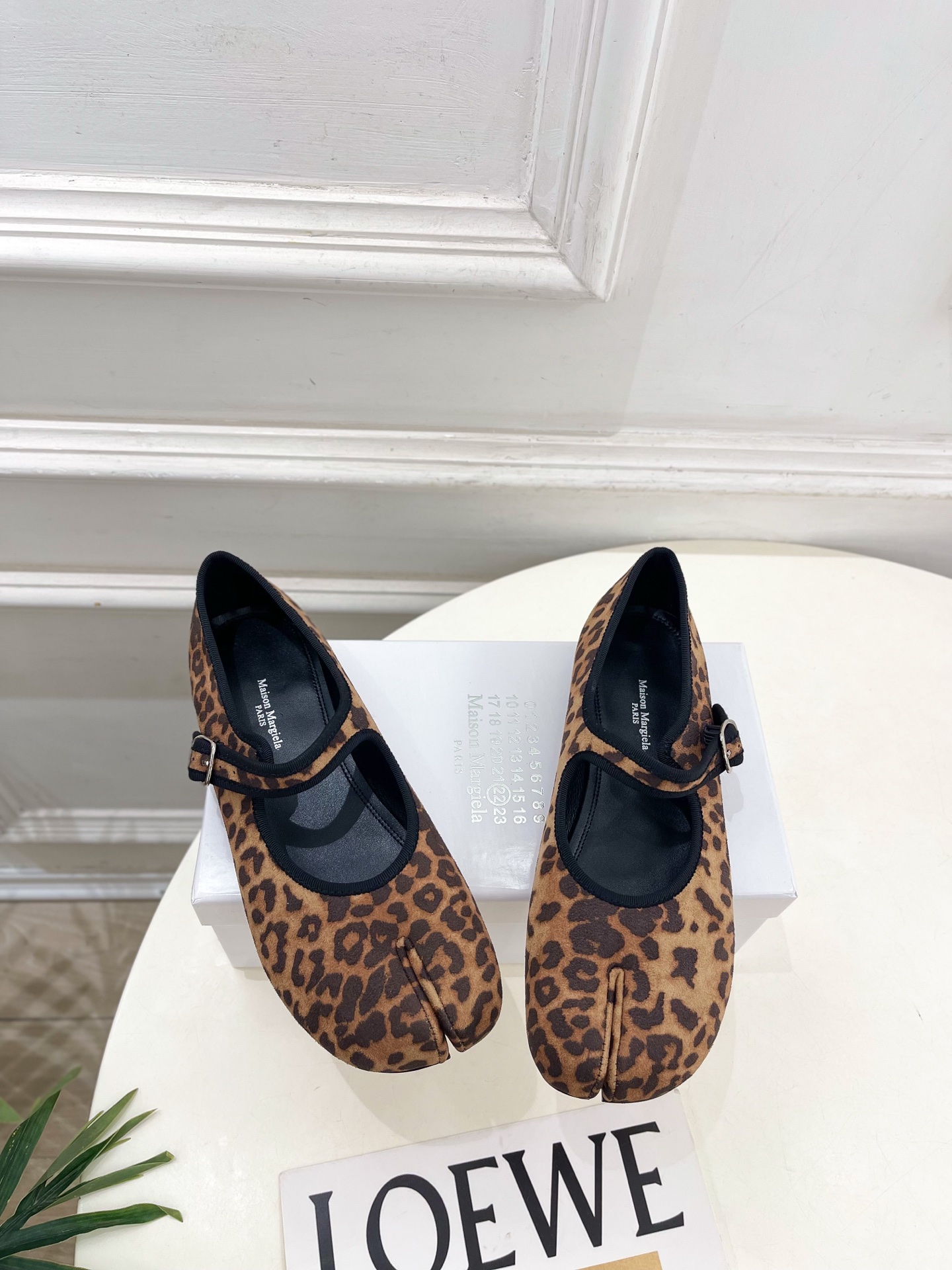 Maison Margiela· 马吉拉26𝐬𝐬 2026秋冬新品 MM6复古分趾玛丽珍芭蕾鞋———————— MM6 Maison Margiela· 马吉拉26𝐬𝐬 2026秋冬新品 MM6复古分趾玛丽珍芭蕾鞋———————— MM6