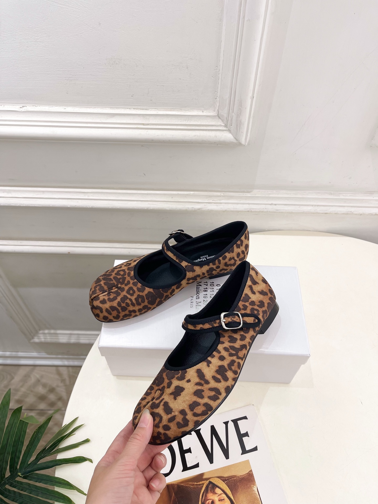 Maison Margiela· 马吉拉26𝐬𝐬 2026秋冬新品 MM6复古分趾玛丽珍芭蕾鞋———————— MM6 Maison Margiela· 马吉拉26𝐬𝐬 2026秋冬新品 MM6复古分趾玛丽珍芭蕾鞋———————— MM6