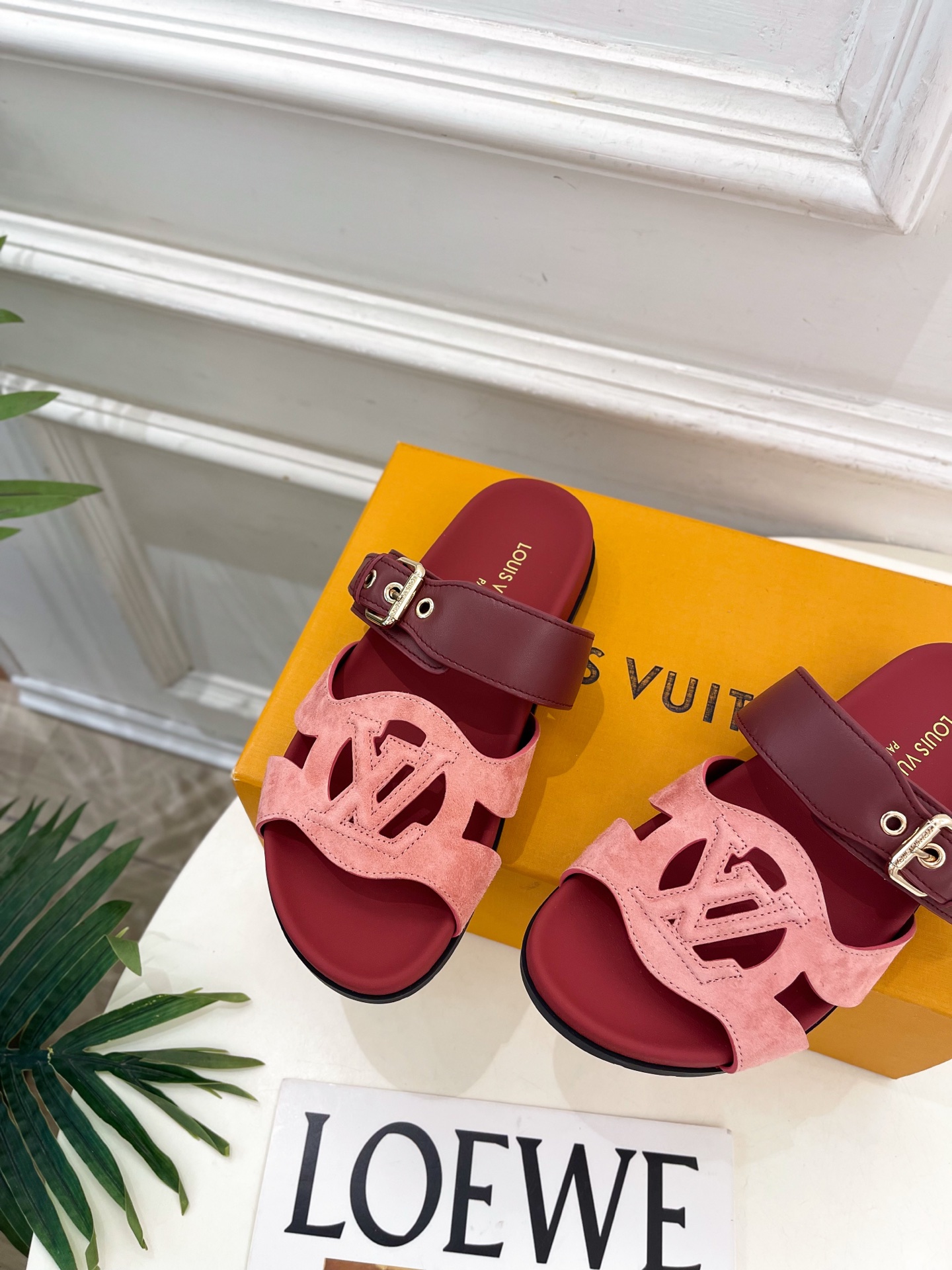 LV  | 路易威登  26𝐬𝐬  🧡💚2026 春夏新款 顶级版本‼️原版一致 专柜主打最新款 LV lsola Co