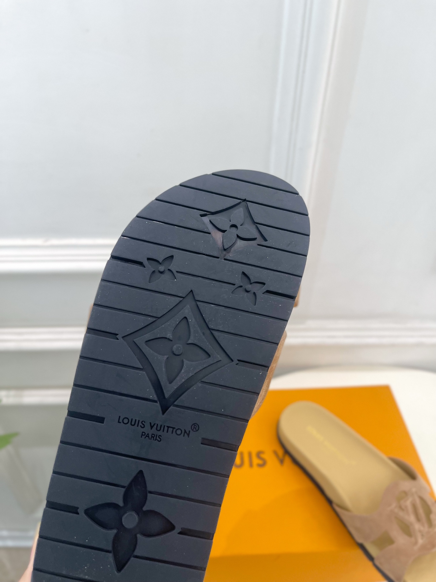 LV | 路易威登 26𝐬𝐬 🧡💚2026 春夏新款 顶级版本‼️原版一致 专柜主打最新款 LV lsola Co LV | 路易威登 26𝐬𝐬 🧡💚2026 春夏新款 顶级版本‼️原版一致 专柜主打最新款 LV lsola Co