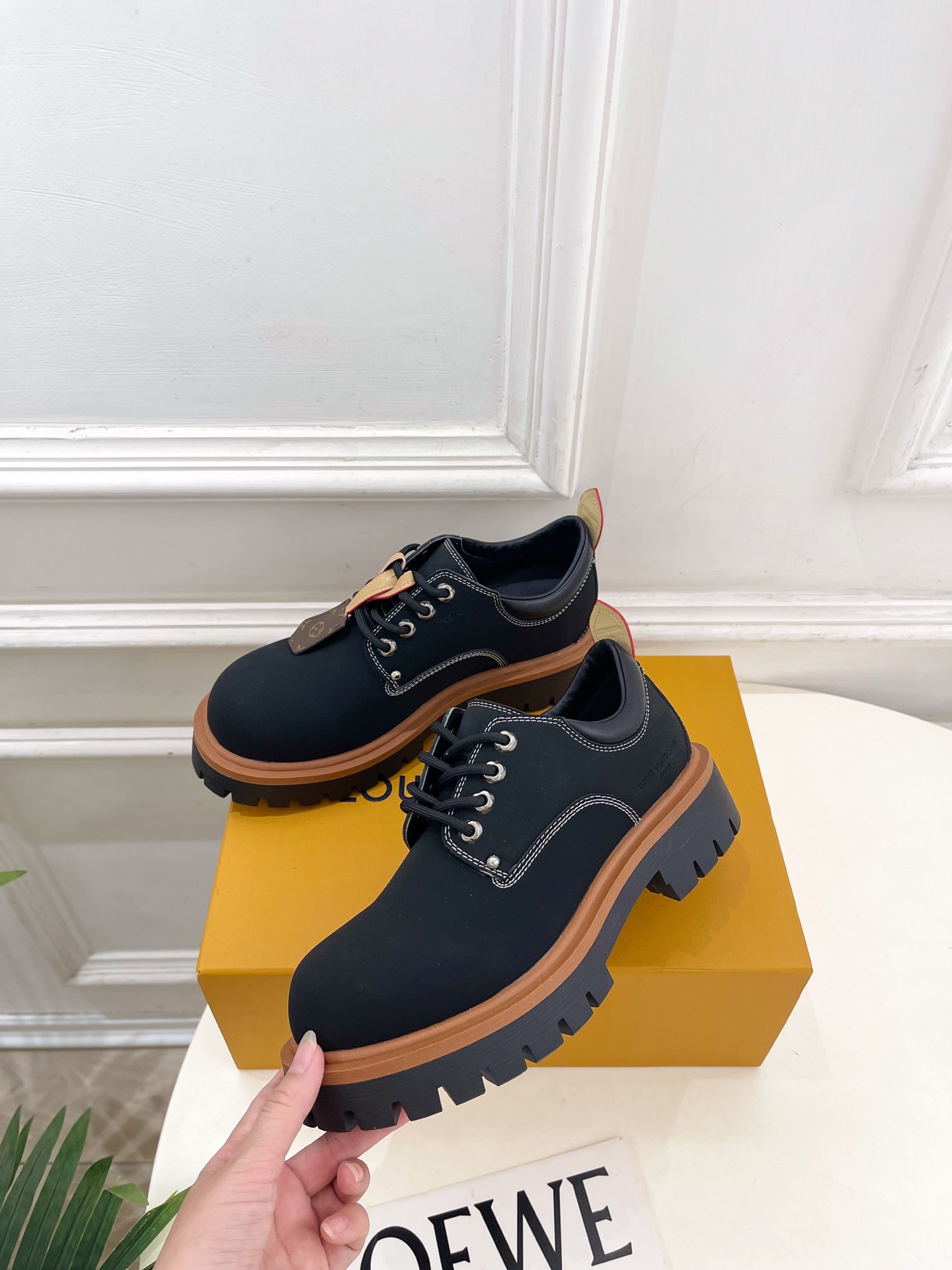 LV  | 路易威登  26𝐬𝐬 🧡💚2026秋冬新品   顶级版本⚠️ 专柜主打最新款 LV REMIX 系带德比鞋 