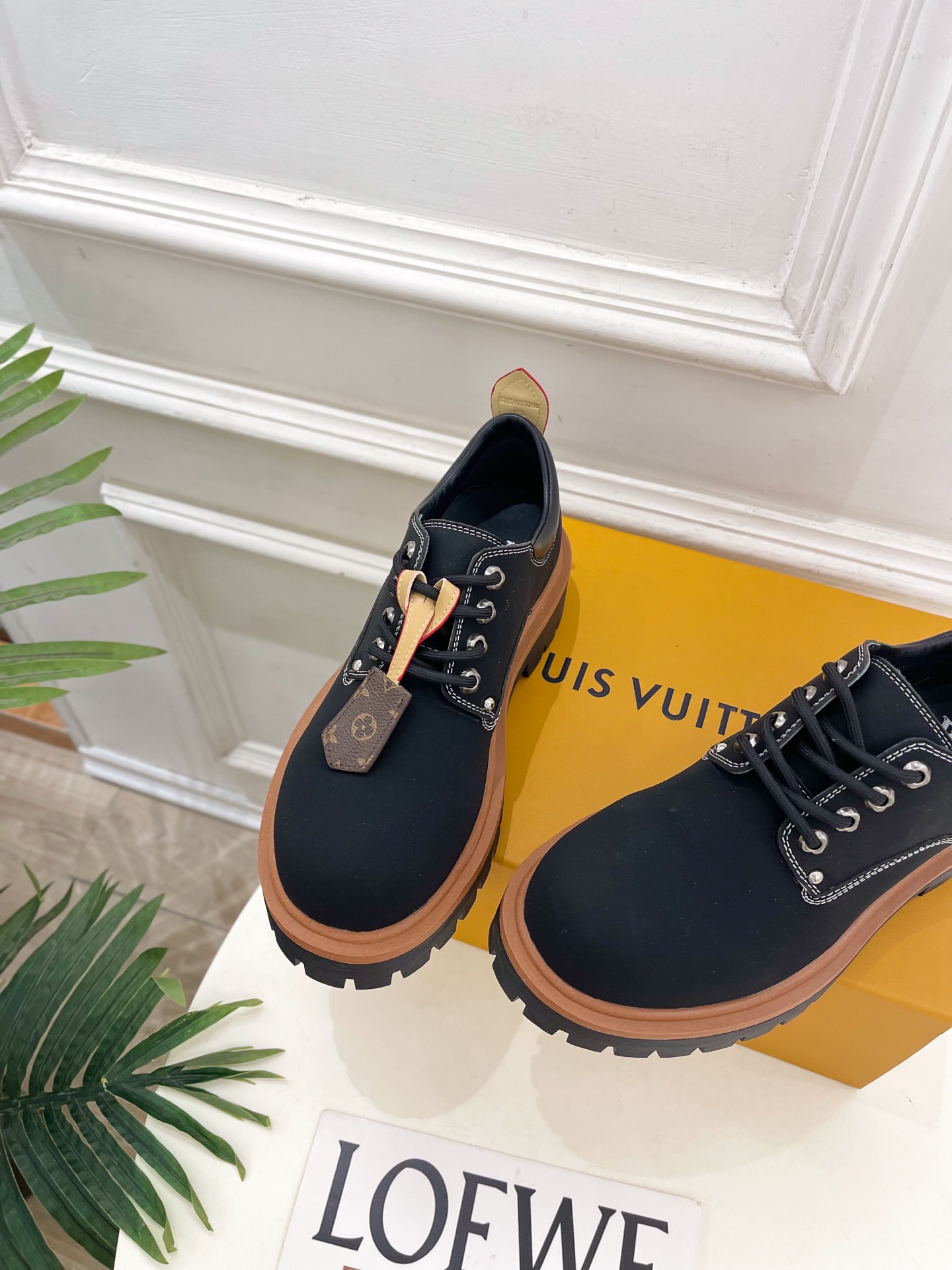 LV  | 路易威登  26𝐬𝐬 🧡💚2026秋冬新品   顶级版本⚠️ 专柜主打最新款 LV REMIX 系带德比鞋 