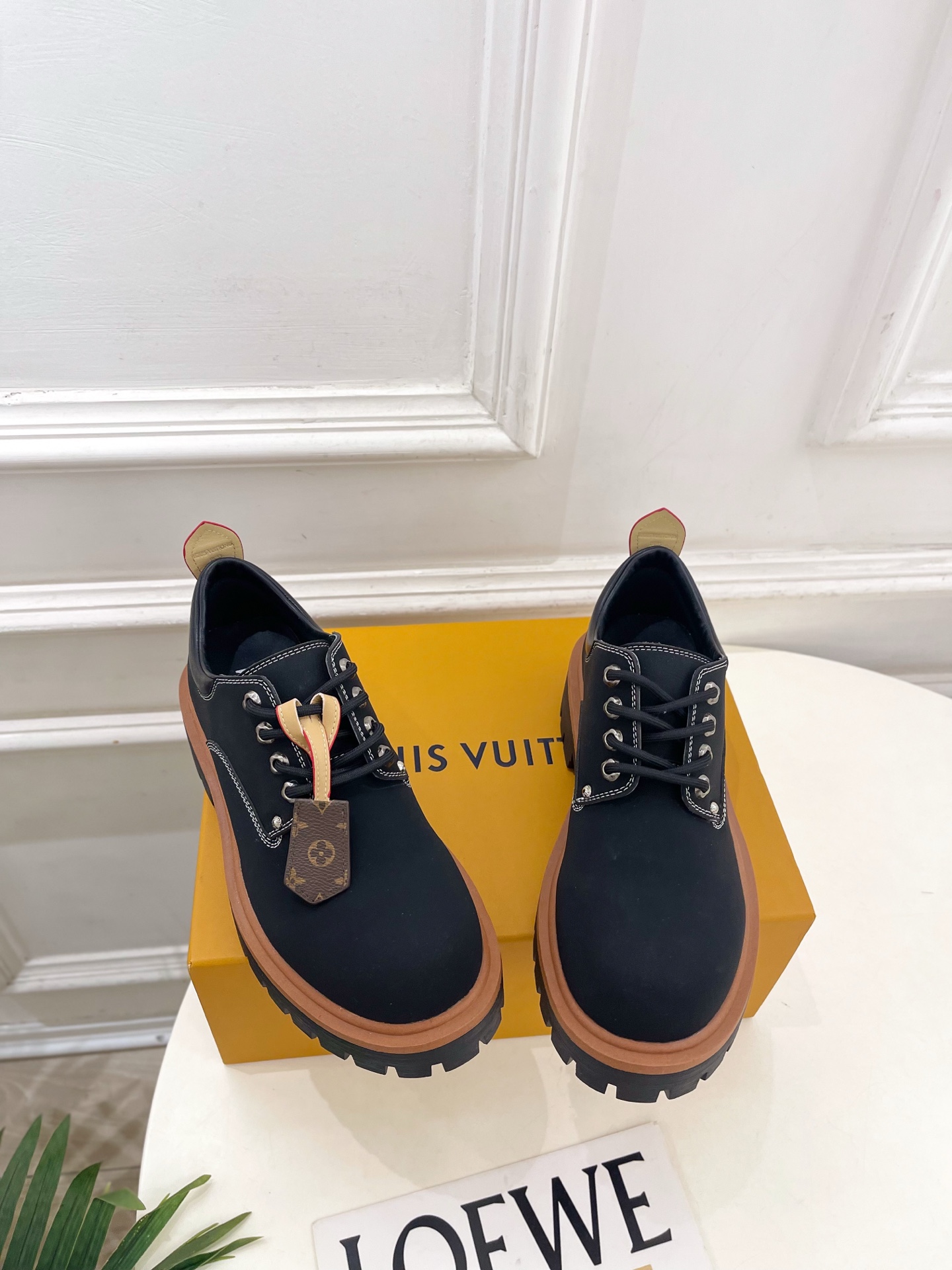 LV  | 路易威登  26𝐬𝐬 🧡💚2026秋冬新品   顶级版本⚠️ 专柜主打最新款 LV REMIX 系带德比鞋 