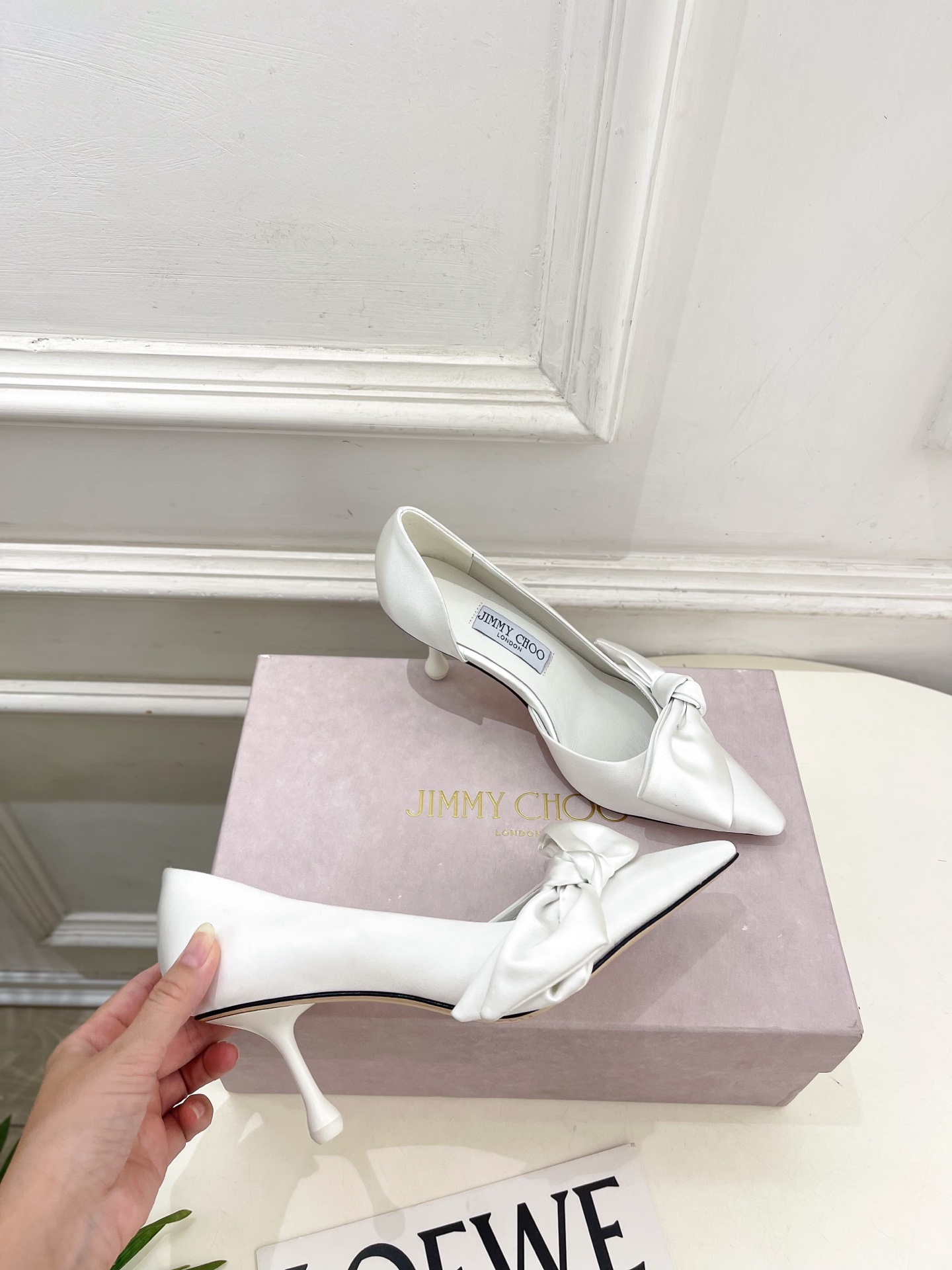 JimmyChoo 吉米周 26𝐬𝐬 ——— ✨ 2026秋冬新品 专柜最新JC尖头蝴蝶结内空高跟凉鞋 BS JimmyChoo 吉米周 26𝐬𝐬 ——— ✨ 2026秋冬新品 专柜最新JC尖头蝴蝶结内空高跟凉鞋 BS