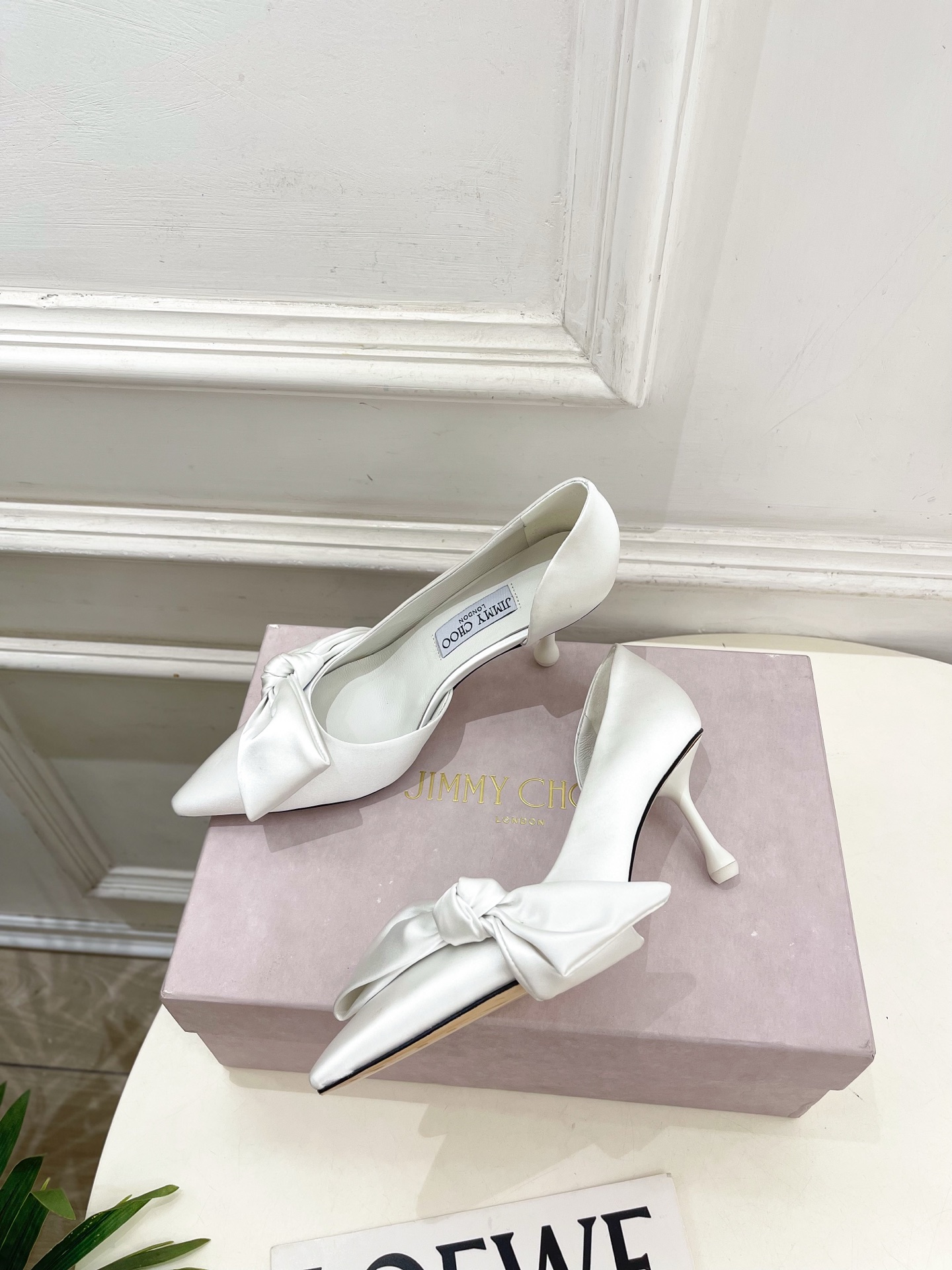 JimmyChoo 吉米周 26𝐬𝐬 ———      ✨ 2026秋冬新品 专柜最新JC尖头蝴蝶结内空高跟凉鞋  BS