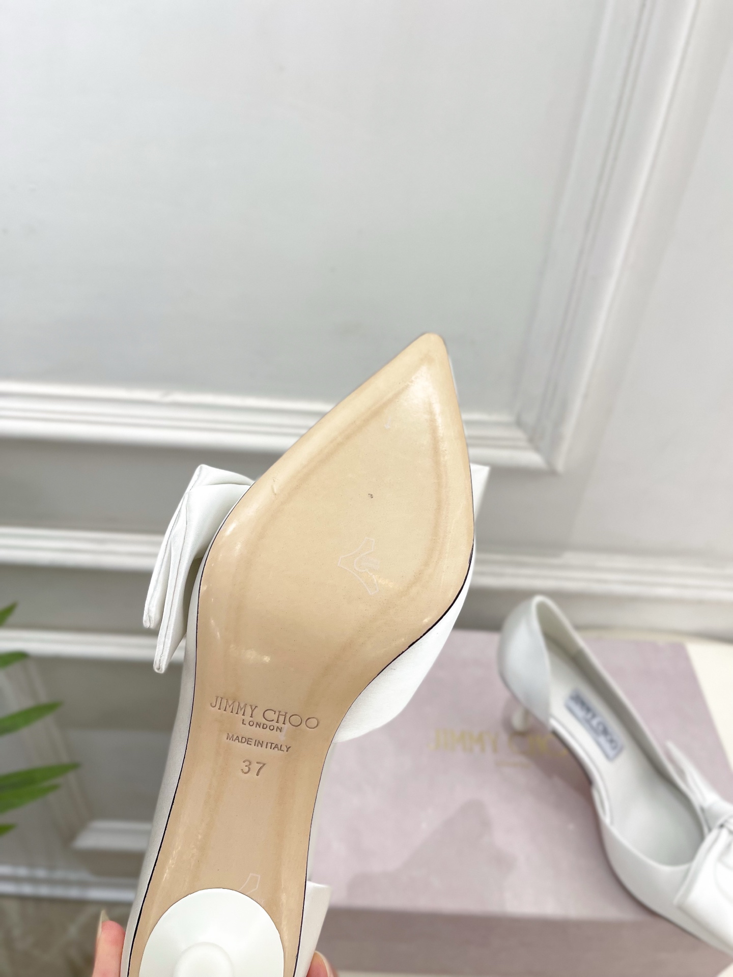 JimmyChoo 吉米周 26𝐬𝐬 ———      ✨ 2026秋冬新品 专柜最新JC尖头蝴蝶结内空高跟凉鞋  BS