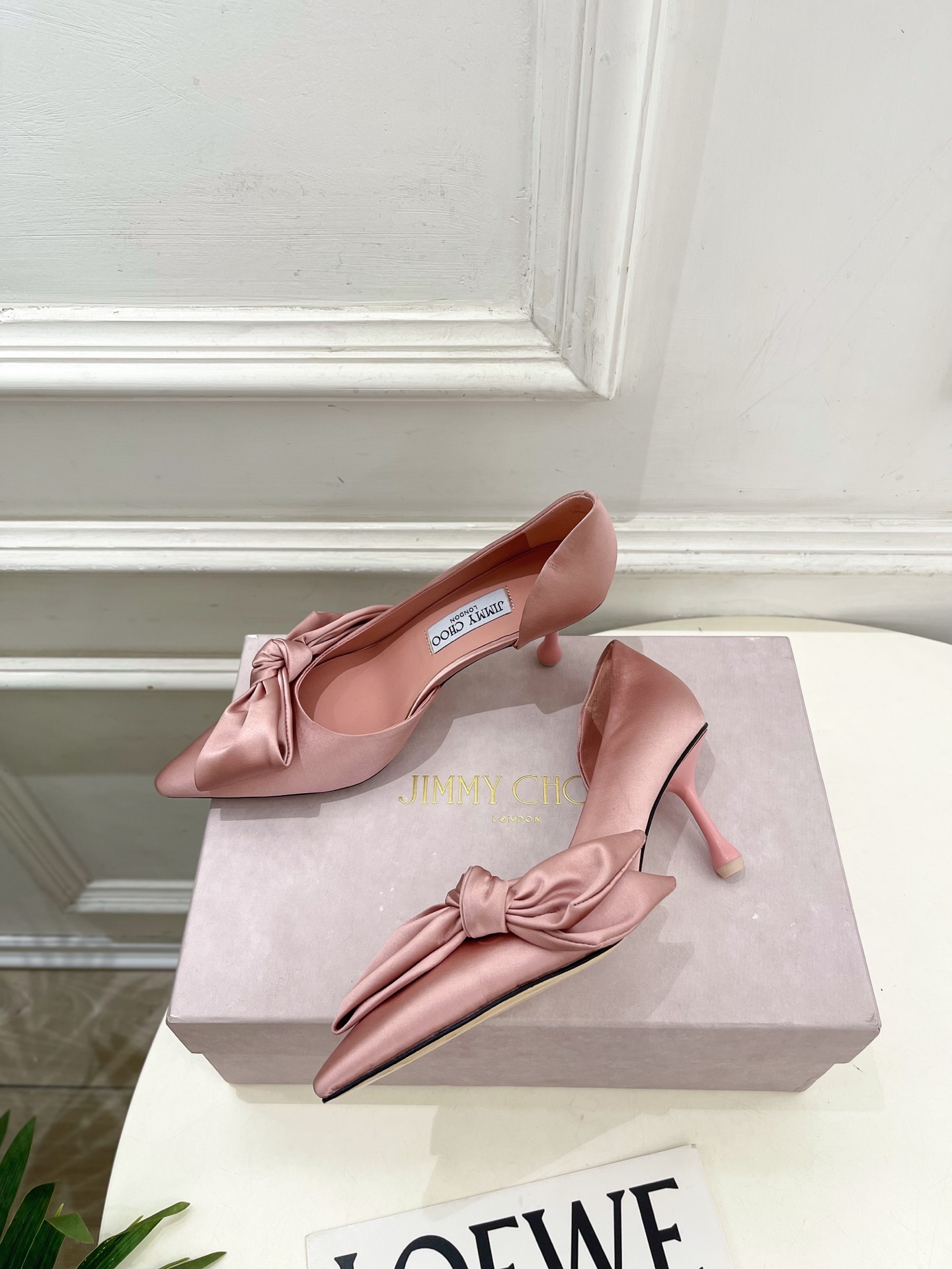 JimmyChoo 吉米周 26𝐬𝐬 ———      ✨ 2026秋冬新品 专柜最新JC尖头蝴蝶结内空高跟凉鞋  BS