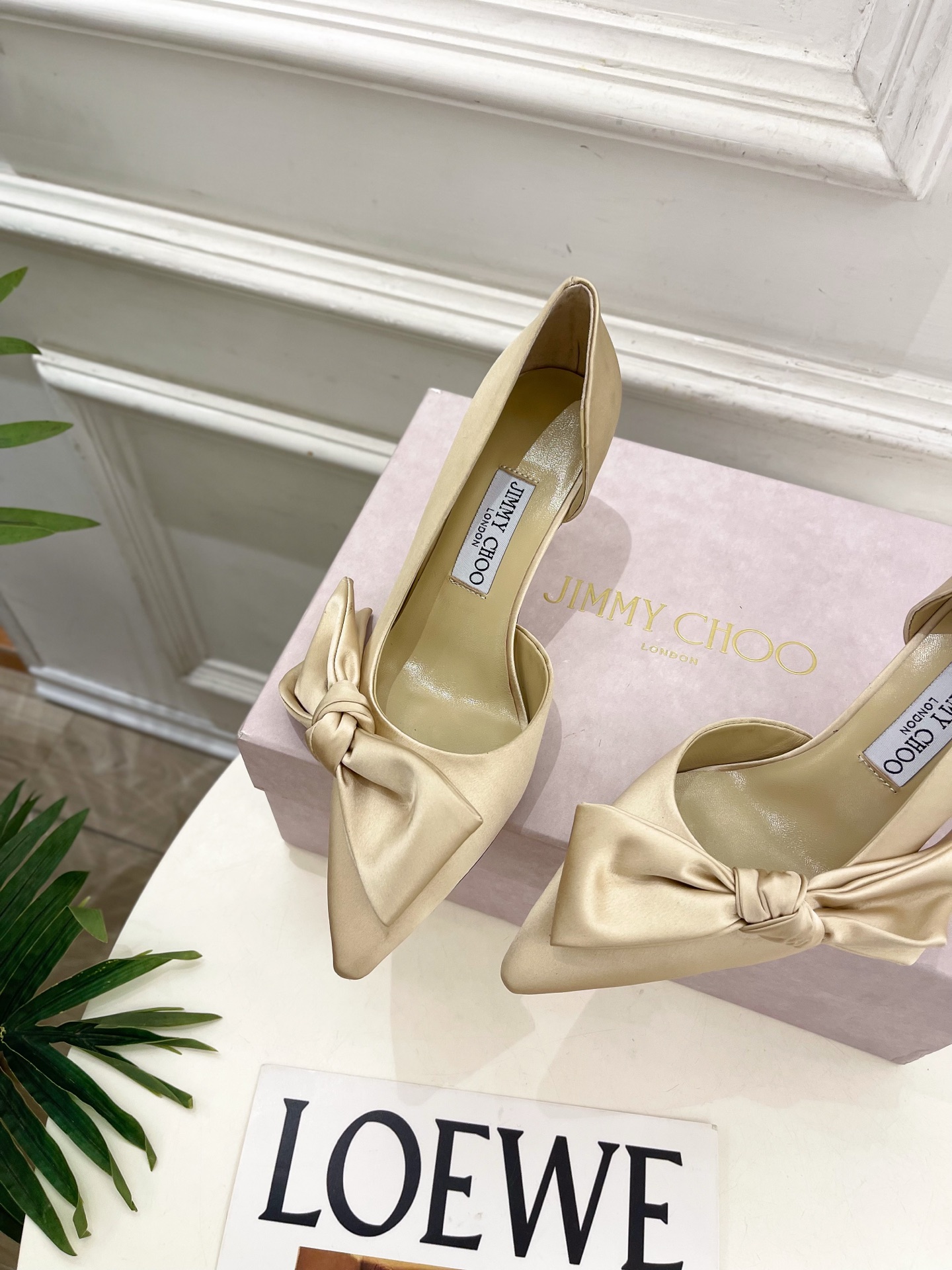 JimmyChoo 吉米周 26𝐬𝐬 ——— ✨ 2026秋冬新品 专柜最新JC尖头蝴蝶结内空高跟凉鞋 BS JimmyChoo 吉米周 26𝐬𝐬 ——— ✨ 2026秋冬新品 专柜最新JC尖头蝴蝶结内空高跟凉鞋 BS