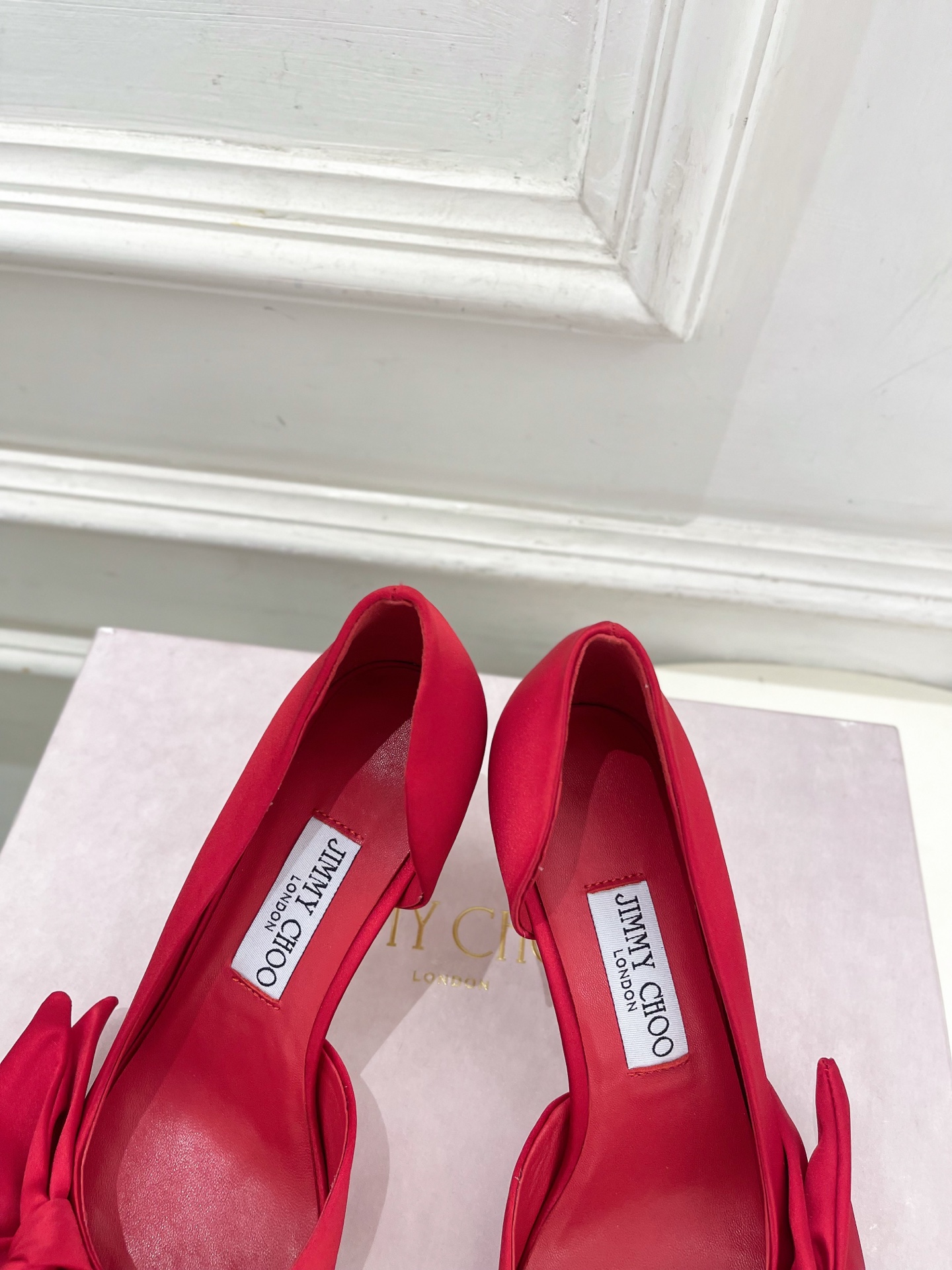 JimmyChoo 吉米周 26𝐬𝐬 ——— ✨ 2026秋冬新品 专柜最新JC尖头蝴蝶结内空高跟凉鞋 BS JimmyChoo 吉米周 26𝐬𝐬 ——— ✨ 2026秋冬新品 专柜最新JC尖头蝴蝶结内空高跟凉鞋 BS