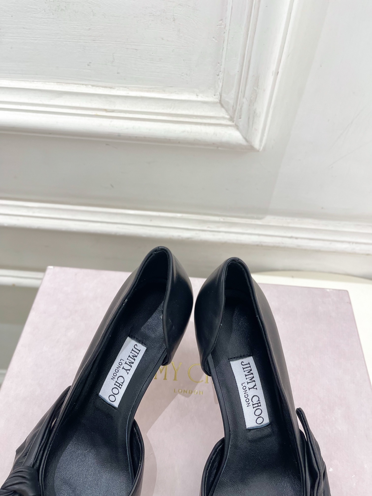 JimmyChoo 吉米周 26𝐬𝐬 ——— ✨ 2026秋冬新品 专柜最新JC尖头蝴蝶结内空高跟凉鞋 BS JimmyChoo 吉米周 26𝐬𝐬 ——— ✨ 2026秋冬新品 专柜最新JC尖头蝴蝶结内空高跟凉鞋 BS