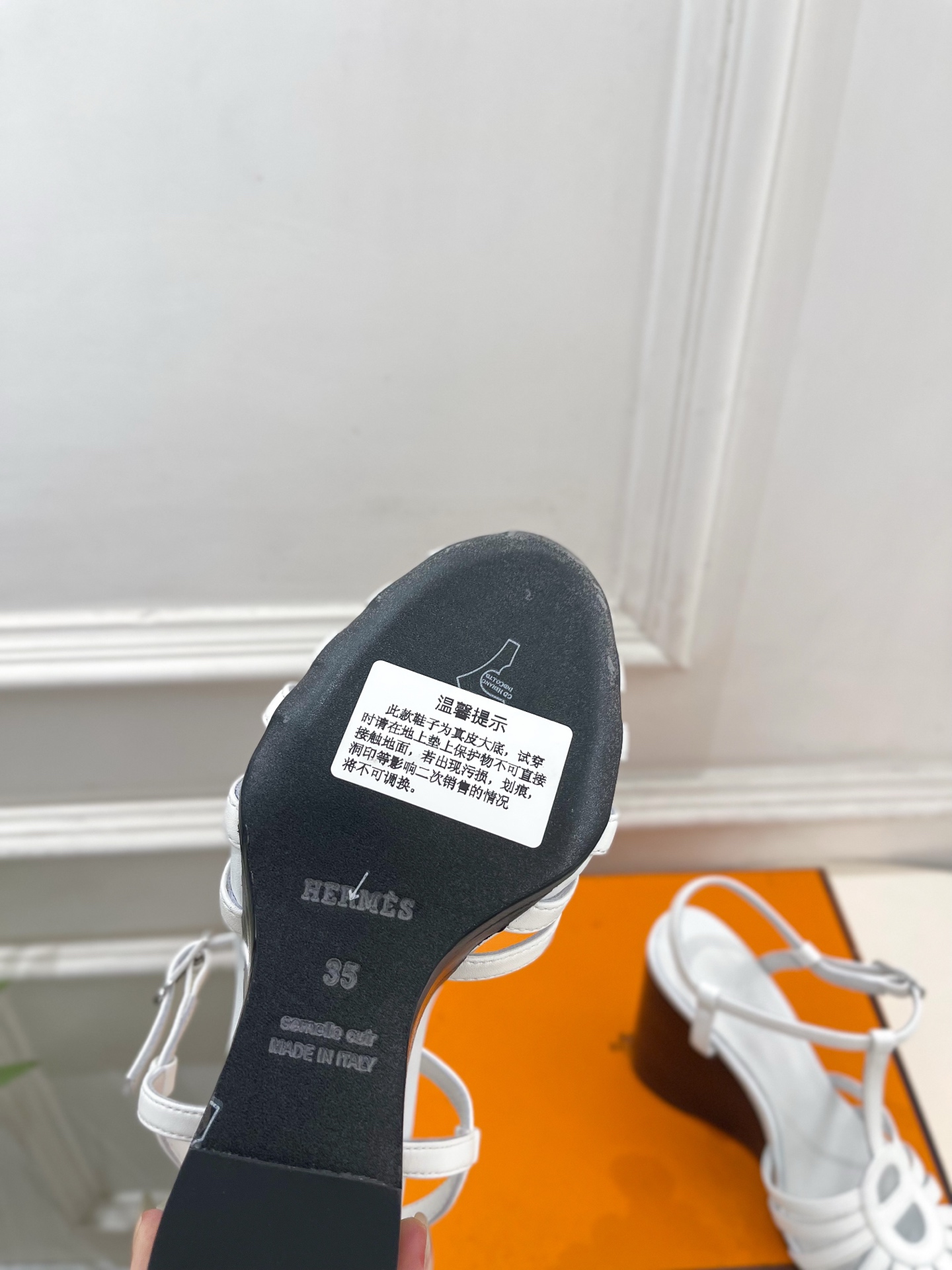 🐎𝐇𝐄𝐑𝐌𝐄* 爱玛仕 26𝐬𝐬  🌈2026新品 专柜新款 爱马仕坡跟罗马凉鞋 系列〰 ◽鞋面：原版特定制牛皮/麂皮 