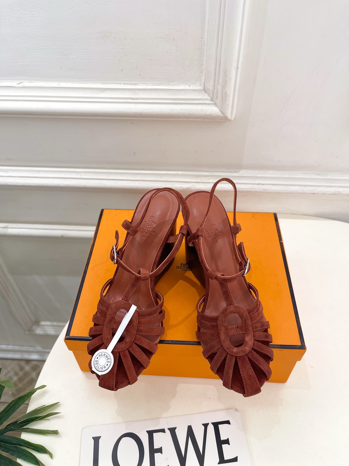 🐎𝐇𝐄𝐑𝐌𝐄* 爱玛仕 26𝐬𝐬 🌈2026新品 专柜新款 爱马仕坡跟罗马凉鞋 系列〰 ◽鞋面:原版特定制牛皮/麂皮 🐎𝐇𝐄𝐑𝐌𝐄* 爱玛仕 26𝐬𝐬 🌈2026新品 专柜新款 爱马仕坡跟罗马凉鞋 系列〰 ◽鞋面:原版特定制牛皮/麂皮