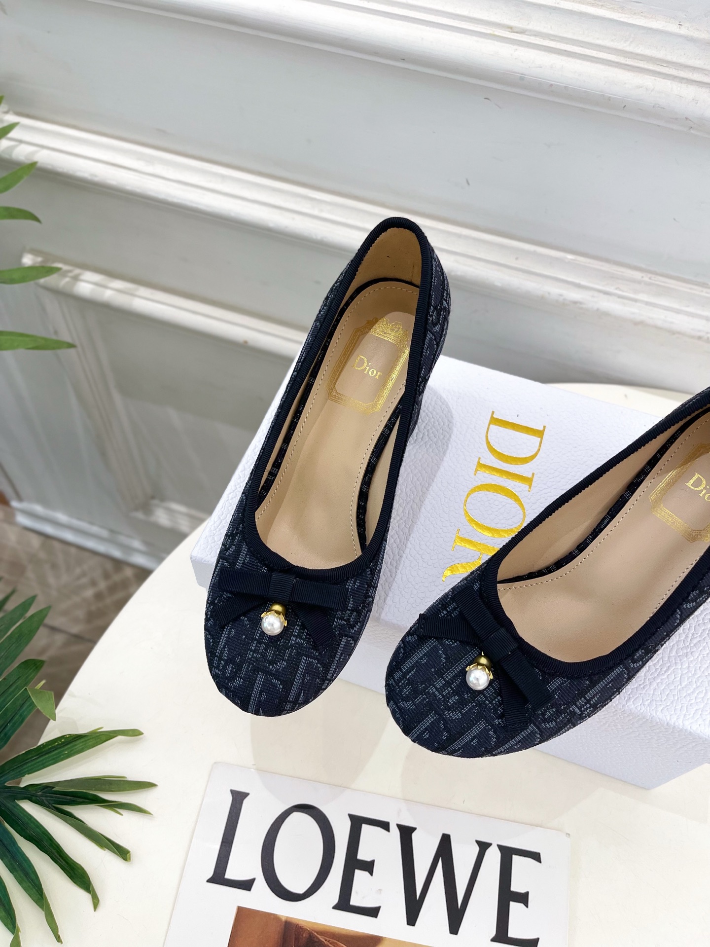 Dior |  迪奥  26𝐬𝐬  🧡💚2026秋冬新品 顶级版本⚠️ 专柜主打新款 J'Adio蝴蝶结珍珠高跟单鞋 硬