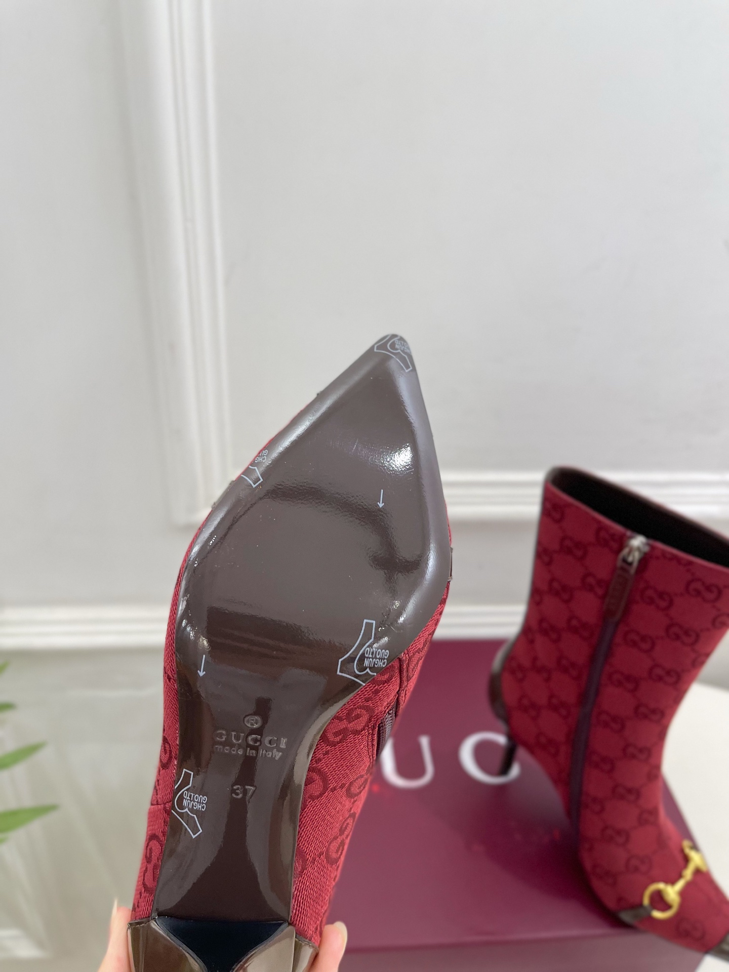 Gucci |  古驰  26𝐬𝐬  ⭐️ G家 主打系列终于面世，狠货值得期待！原有的经典 创造新设计 ✨ ❥2026