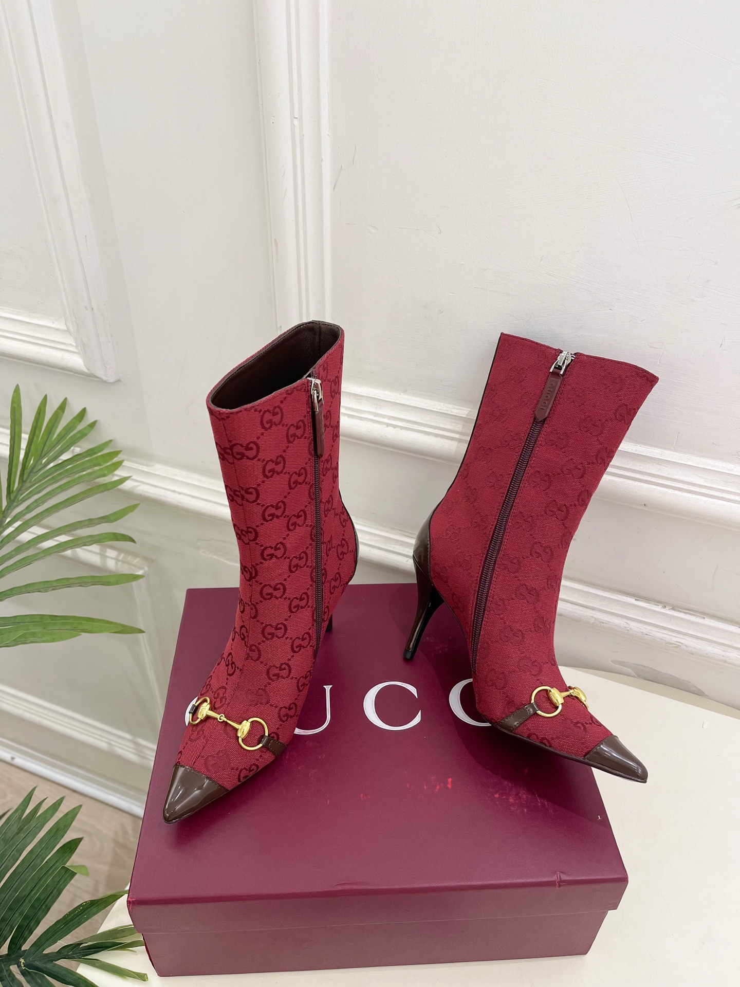 Gucci |  古驰  26𝐬𝐬  ⭐️ G家 主打系列终于面世，狠货值得期待！原有的经典 创造新设计 ✨ ❥2026