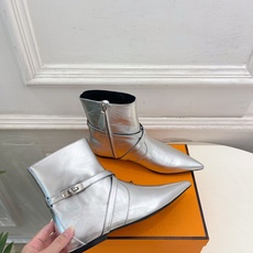 🐎𝐇𝐄𝐑𝐌𝐄* 爱玛仕 26𝐬𝐬 🌈专柜新款 2026秋冬新品 经典Kelly扣尖头侧拉链猫跟及踝靴 系列〰 ◽鞋面: 🐎𝐇𝐄𝐑𝐌𝐄* 爱玛仕 26𝐬𝐬 🌈专柜新款 2026秋冬新品 经典Kelly扣尖头侧拉链猫跟及踝靴 系列〰 ◽鞋面: