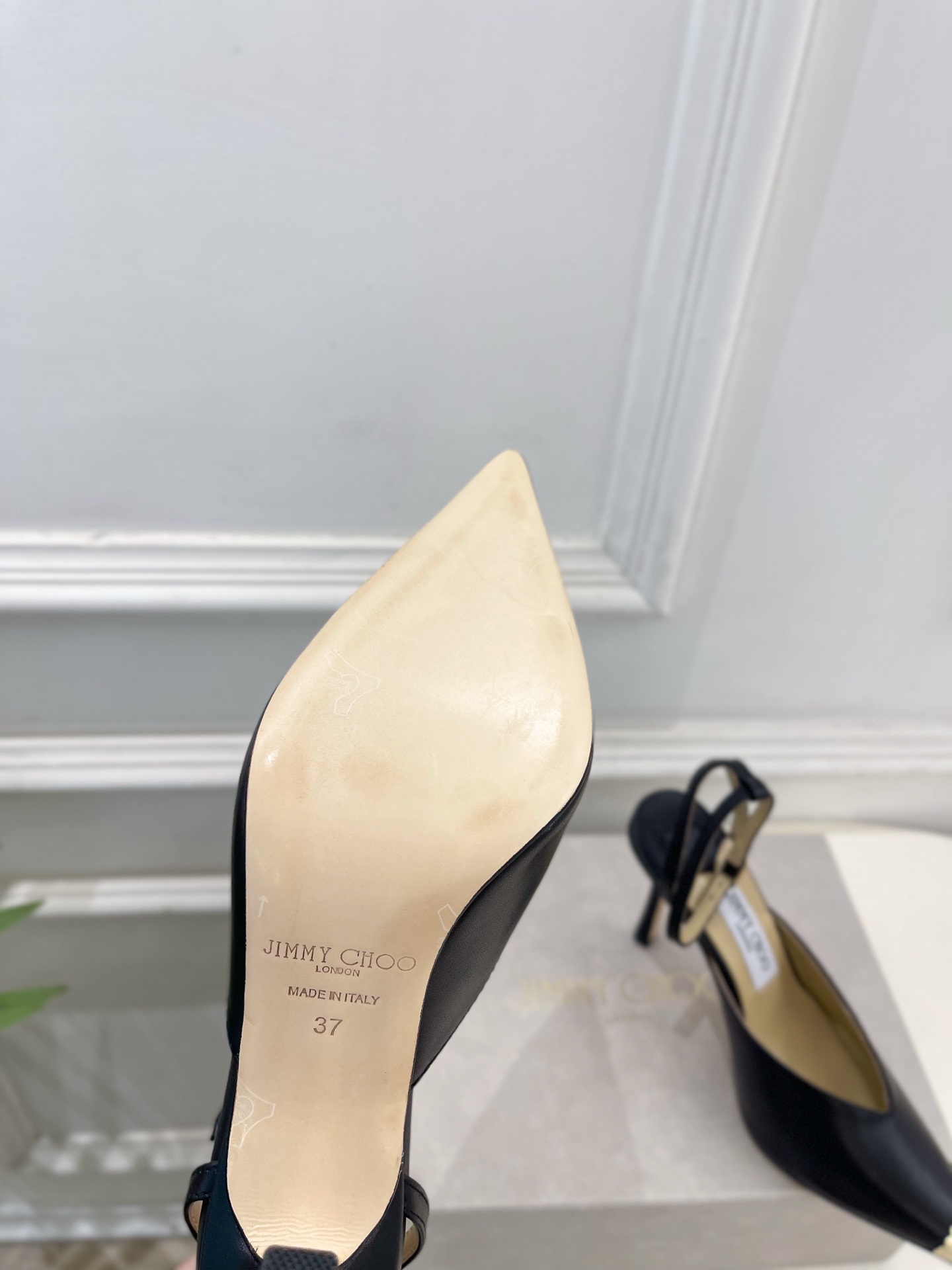 JimmyChoo 吉米周 26𝐬𝐬 ———      ✨ 2026新品 专柜最新JC金属头尖头高跟凉鞋  BS名媛气质