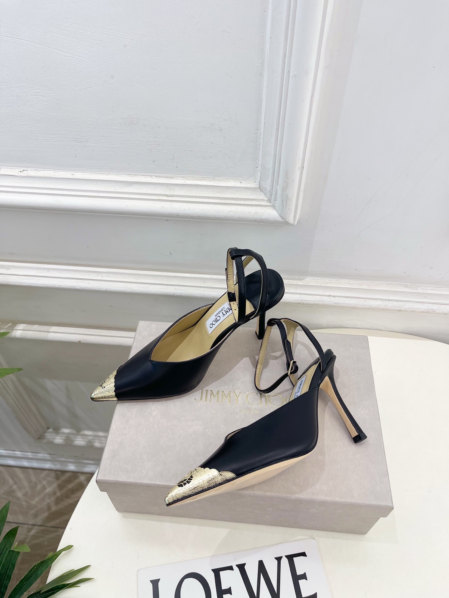 JimmyChoo 吉米周 26𝐬𝐬 ———      ✨ 2026新品 专柜最新JC金属头尖头高跟凉鞋  BS名媛气质