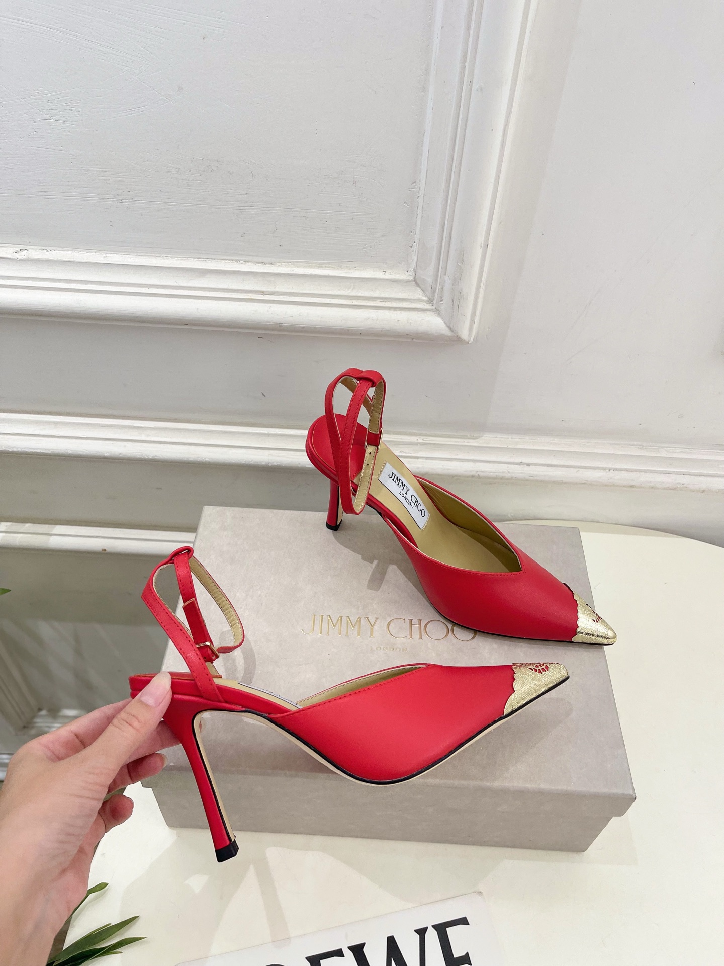 JimmyChoo 吉米周 26𝐬𝐬 ———      ✨ 2026新品 专柜最新JC金属头尖头高跟凉鞋  BS名媛气质