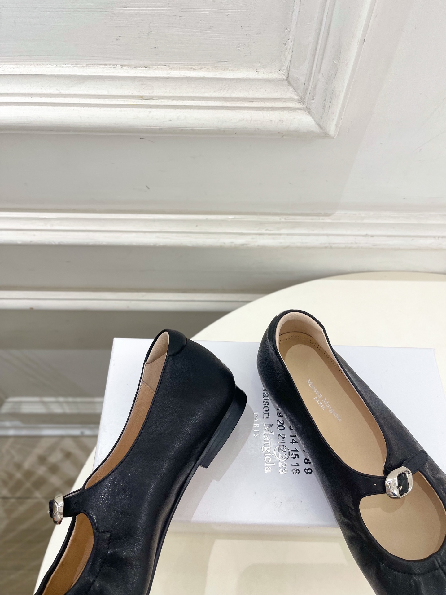 Maison Margiela· 马吉拉26𝐬𝐬 2026秋冬新品 MM6分趾玛丽珍芭蕾平底鞋———————— MM6 Maison Margiela· 马吉拉26𝐬𝐬 2026秋冬新品 MM6分趾玛丽珍芭蕾平底鞋———————— MM6