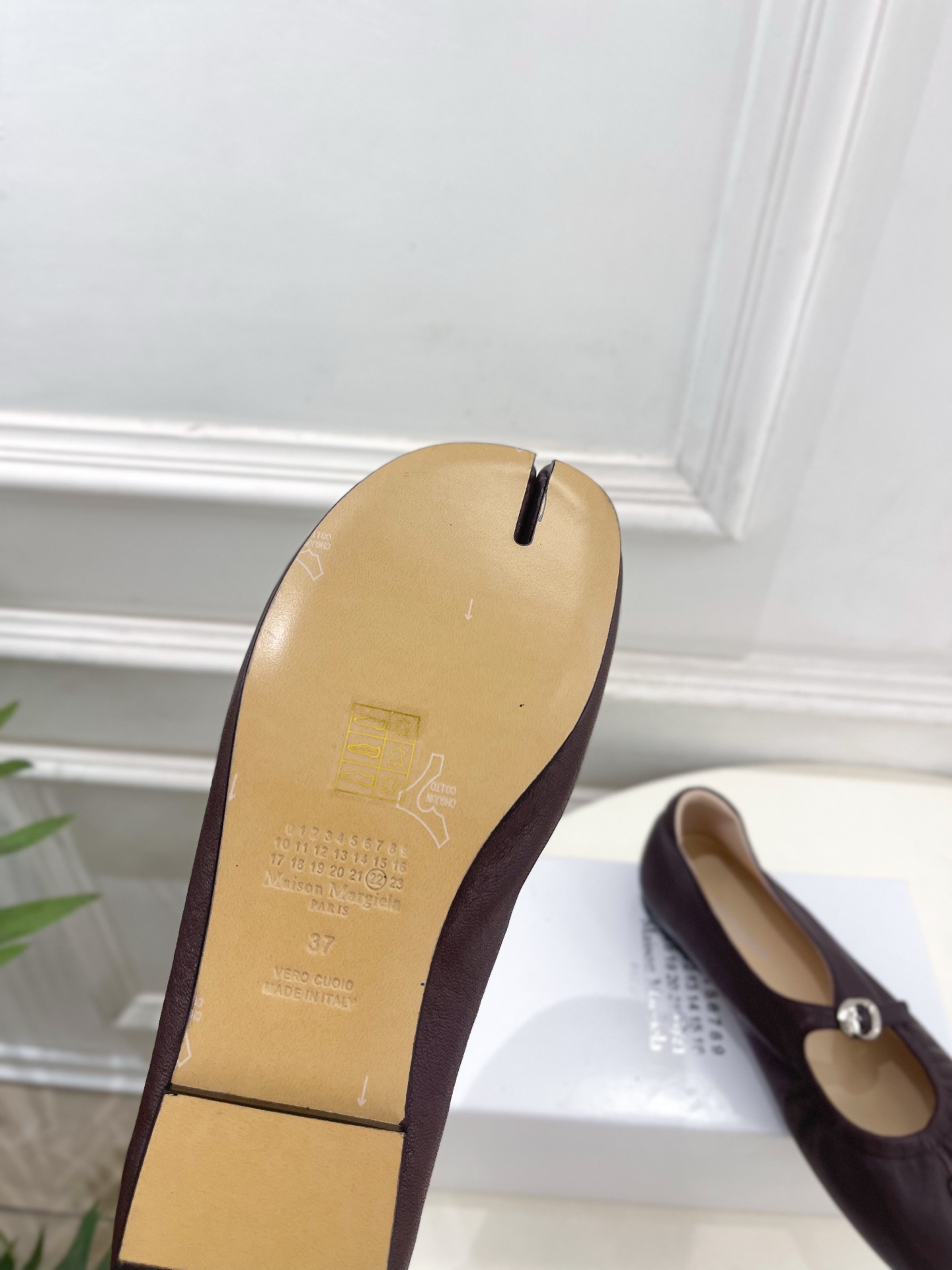 Maison Margiela· 马吉拉26𝐬𝐬 2026秋冬新品 MM6分趾玛丽珍芭蕾平底鞋———————— MM6 Maison Margiela· 马吉拉26𝐬𝐬 2026秋冬新品 MM6分趾玛丽珍芭蕾平底鞋———————— MM6