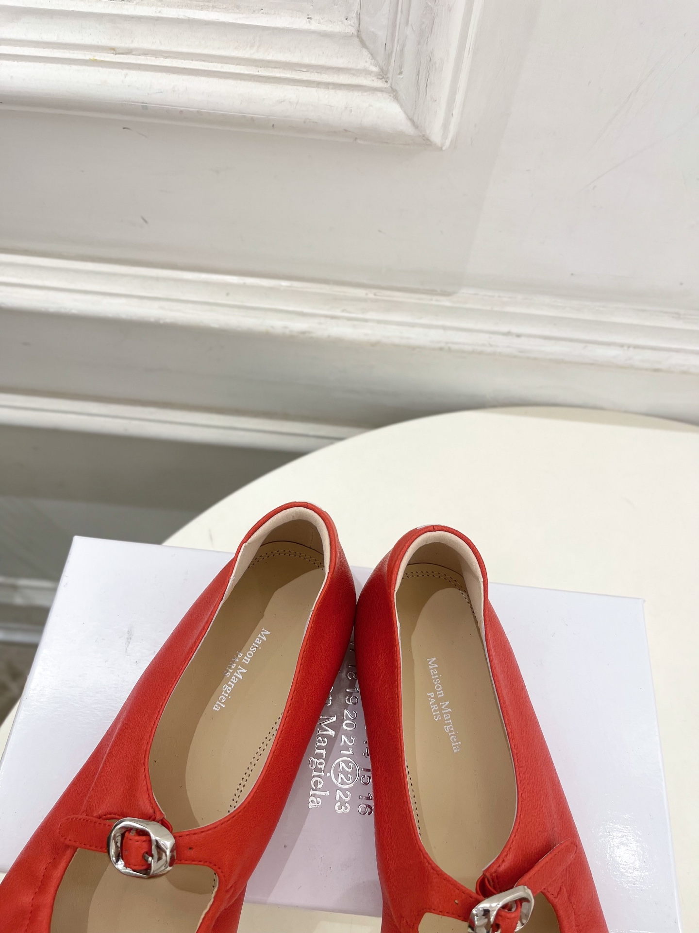 Maison Margiela· 马吉拉26𝐬𝐬 2026秋冬新品 MM6分趾玛丽珍芭蕾平底鞋———————— MM6 Maison Margiela· 马吉拉26𝐬𝐬 2026秋冬新品 MM6分趾玛丽珍芭蕾平底鞋———————— MM6