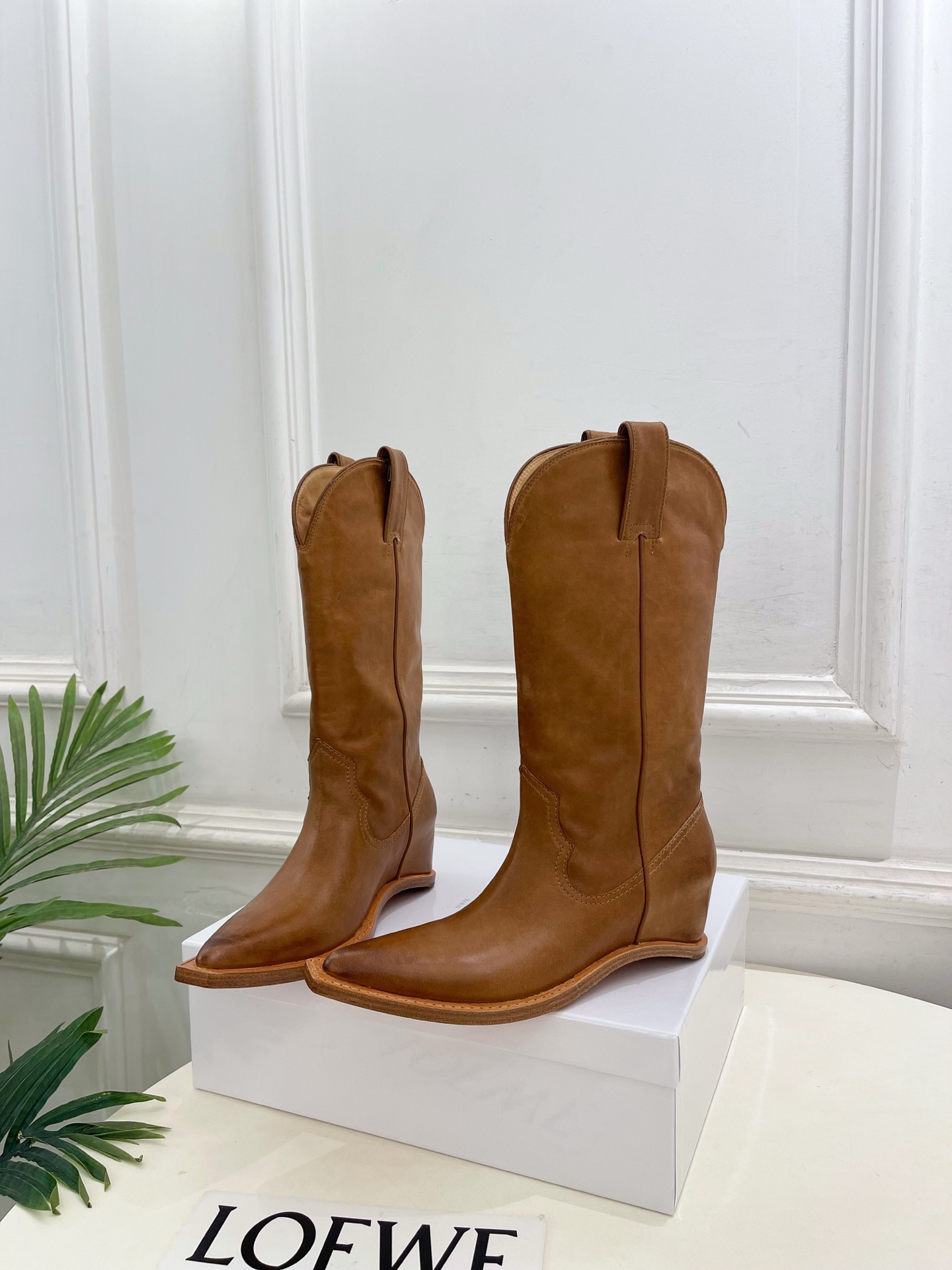 Maison Margiela· 马吉拉26𝐬𝐬  2026秋冬新品 MM6复古分趾内增高西部牛仔靴———————— M