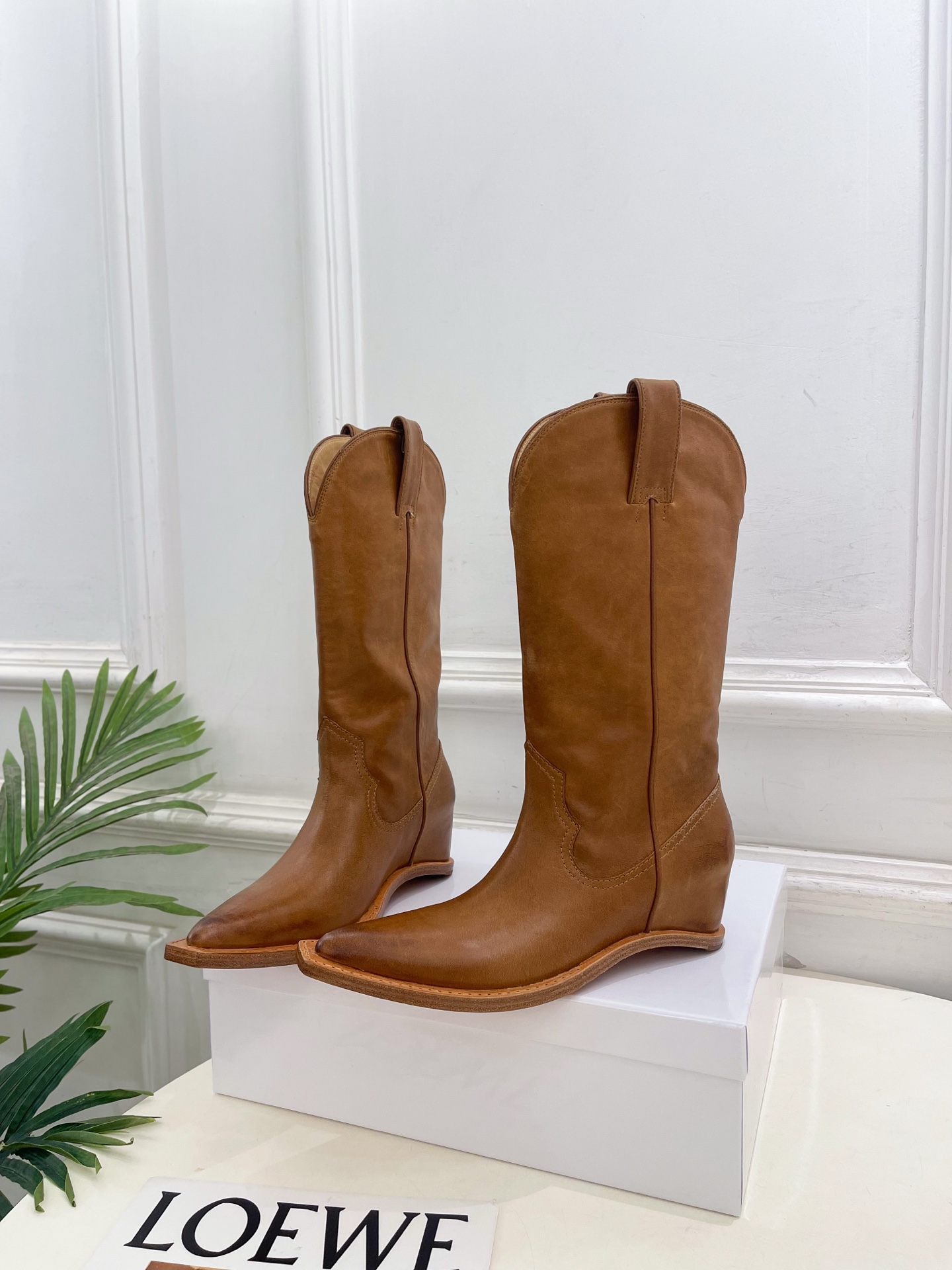 Maison Margiela· 马吉拉26𝐬𝐬  2026秋冬新品 MM6复古分趾内增高西部牛仔靴———————— M