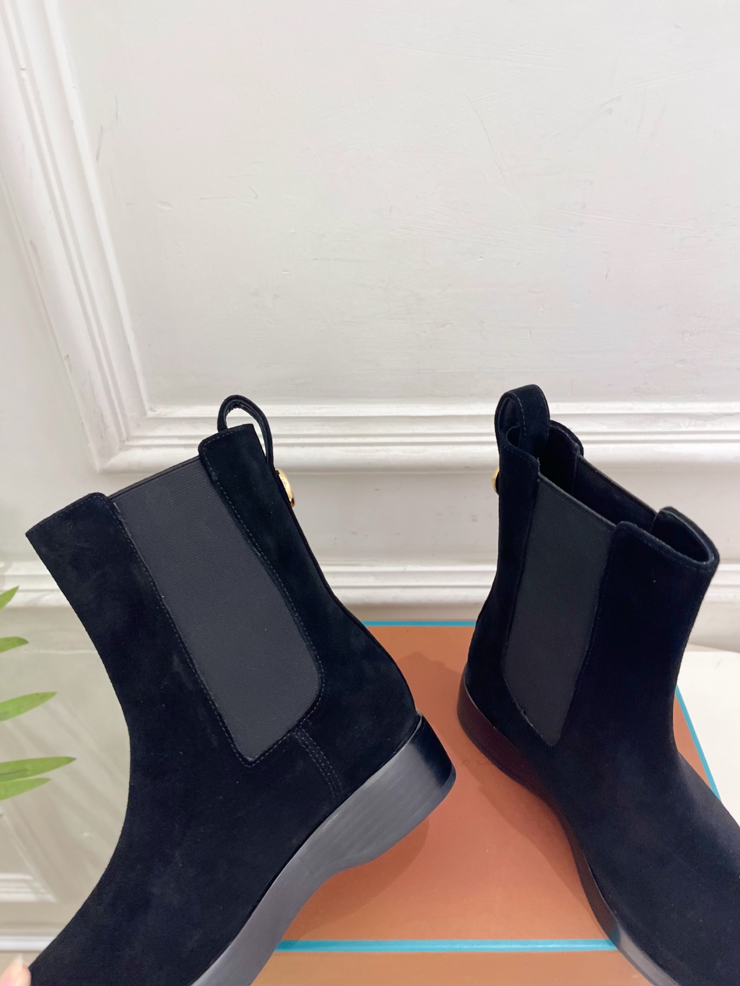 Loro Piana 乐悠翩雅 代购级别⚠️2026秋冬新品 复古简约切尔西短靴————————— LP是意大利顶级奢 Loro Piana 乐悠翩雅 代购级别⚠️2026秋冬新品 复古简约切尔西短靴————————— LP是意大利顶级奢